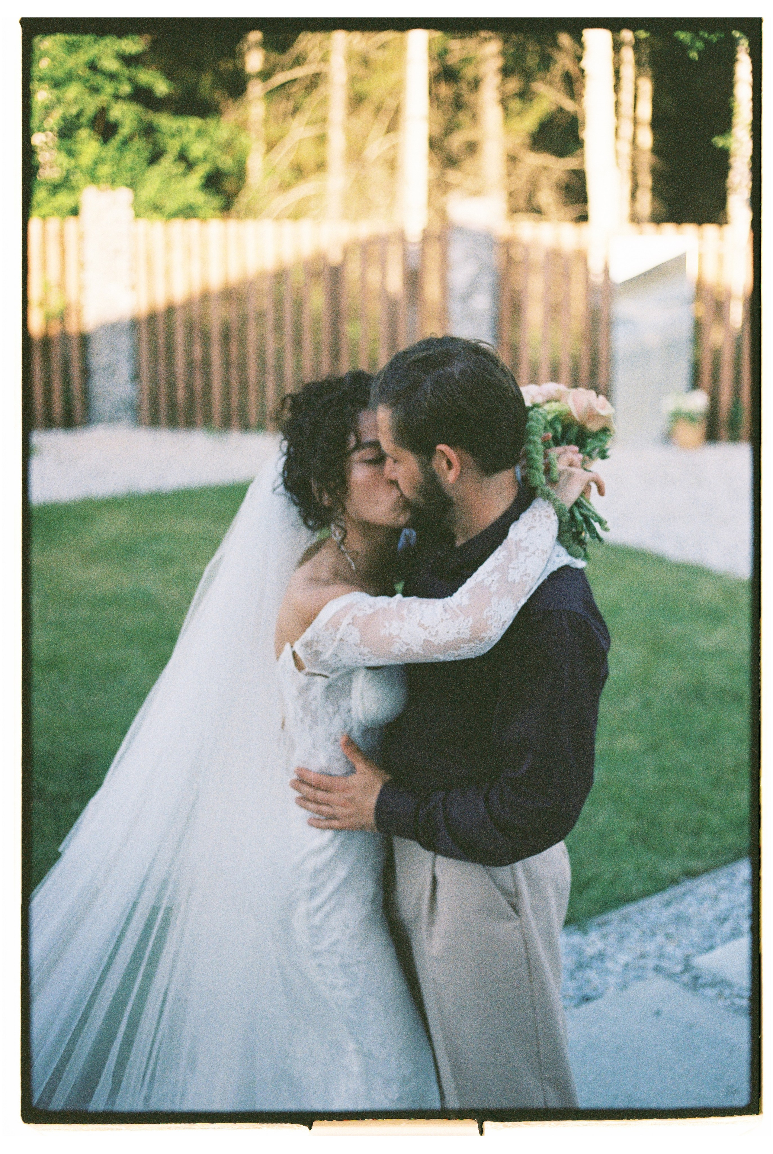 Плюс тридцать градусов на лужайке. Фотограф Андрей Куськало