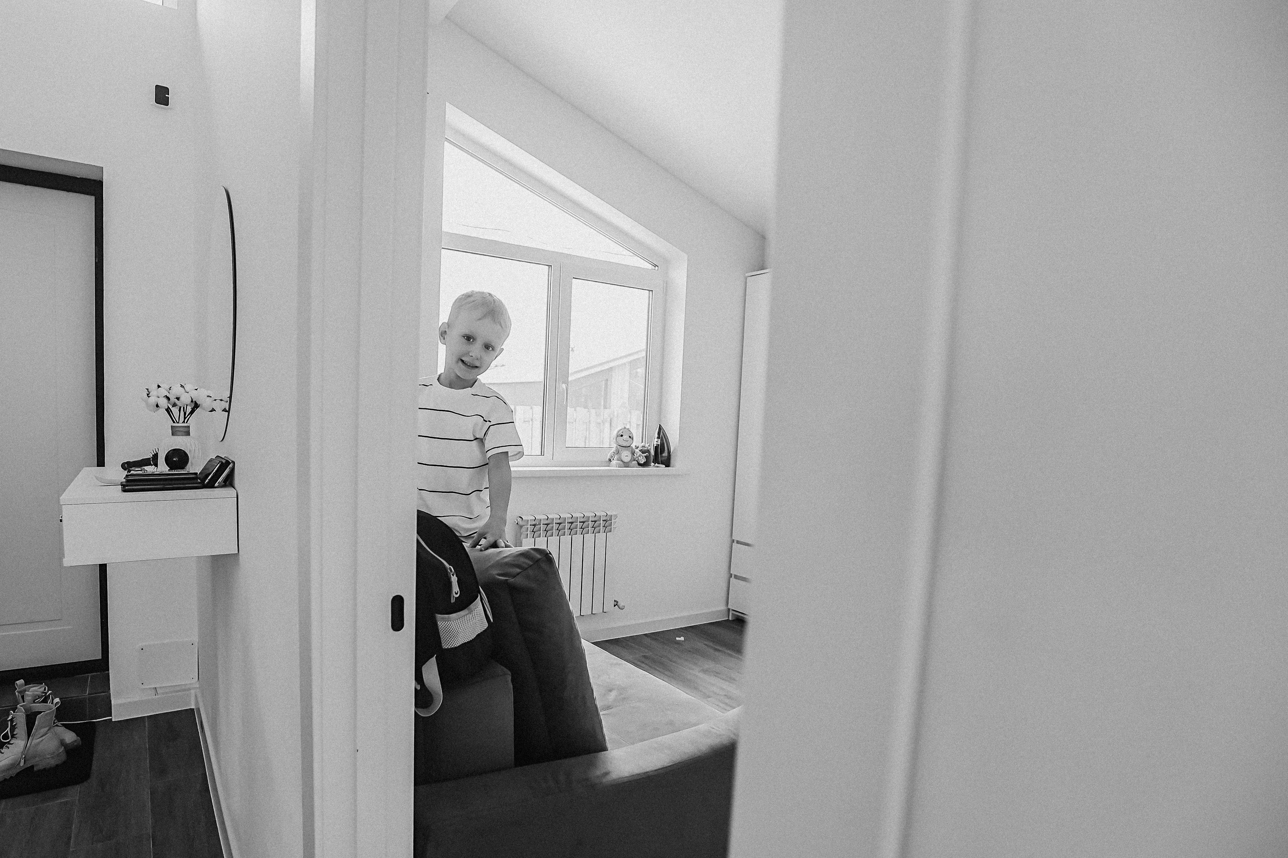 Семейная в домике (репортаж). Семейный фотограф Тюмень, фотограф на роды Салмина Мария