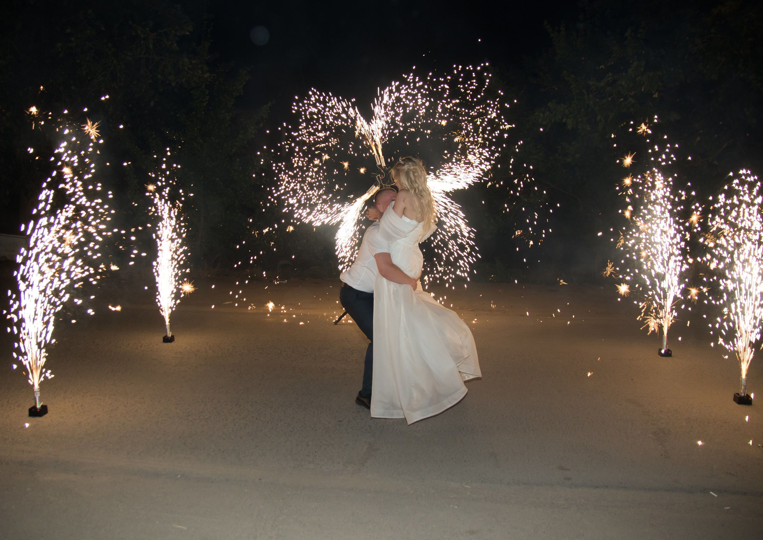 Спецэффекты. Организатор праздников. Ведущая Марина Гребенникова