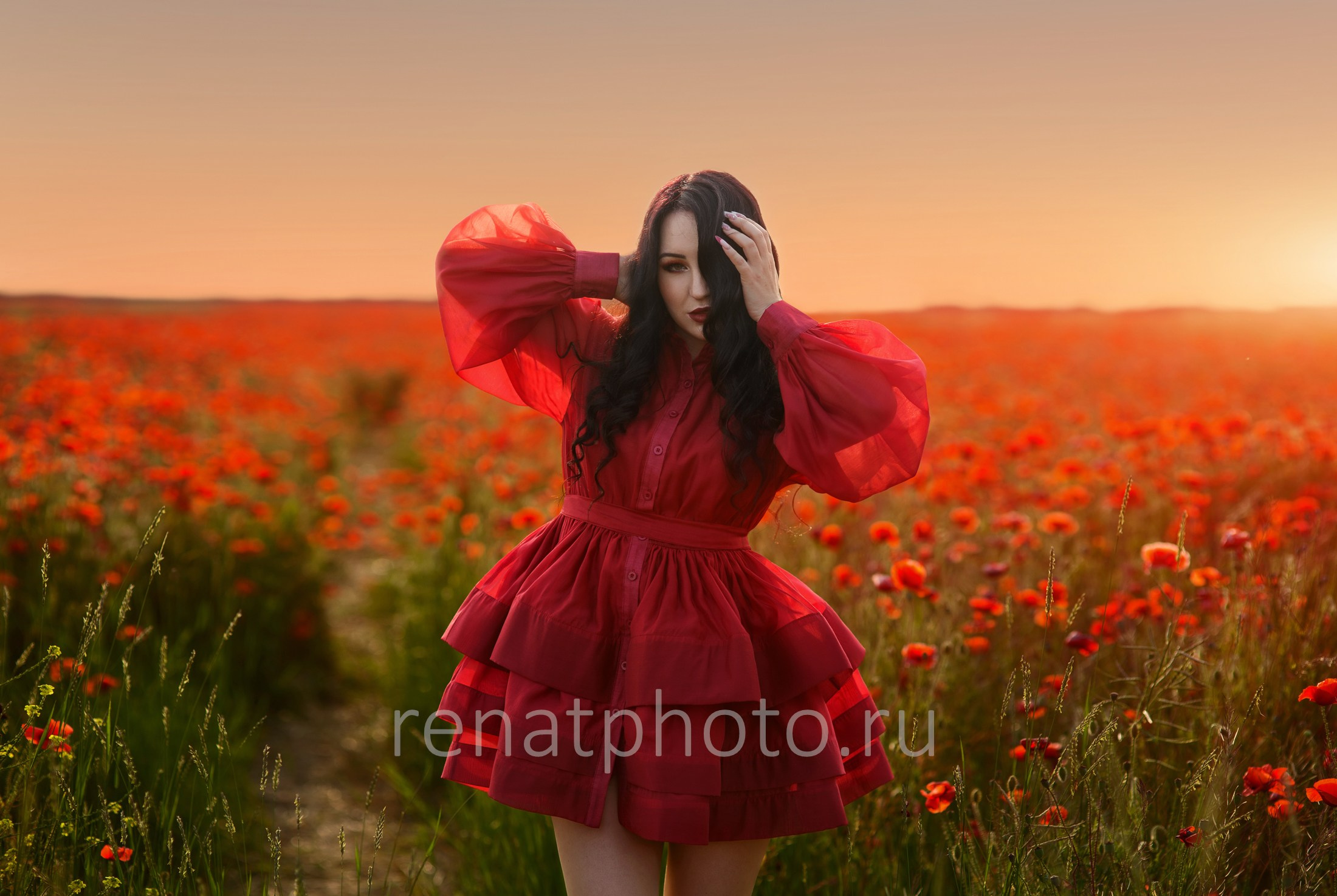 Выездная фотосессия на маковом поле. Профессиональная фотосъёмка интерьеров, предметная фотосессия еды для меню г. Анапа