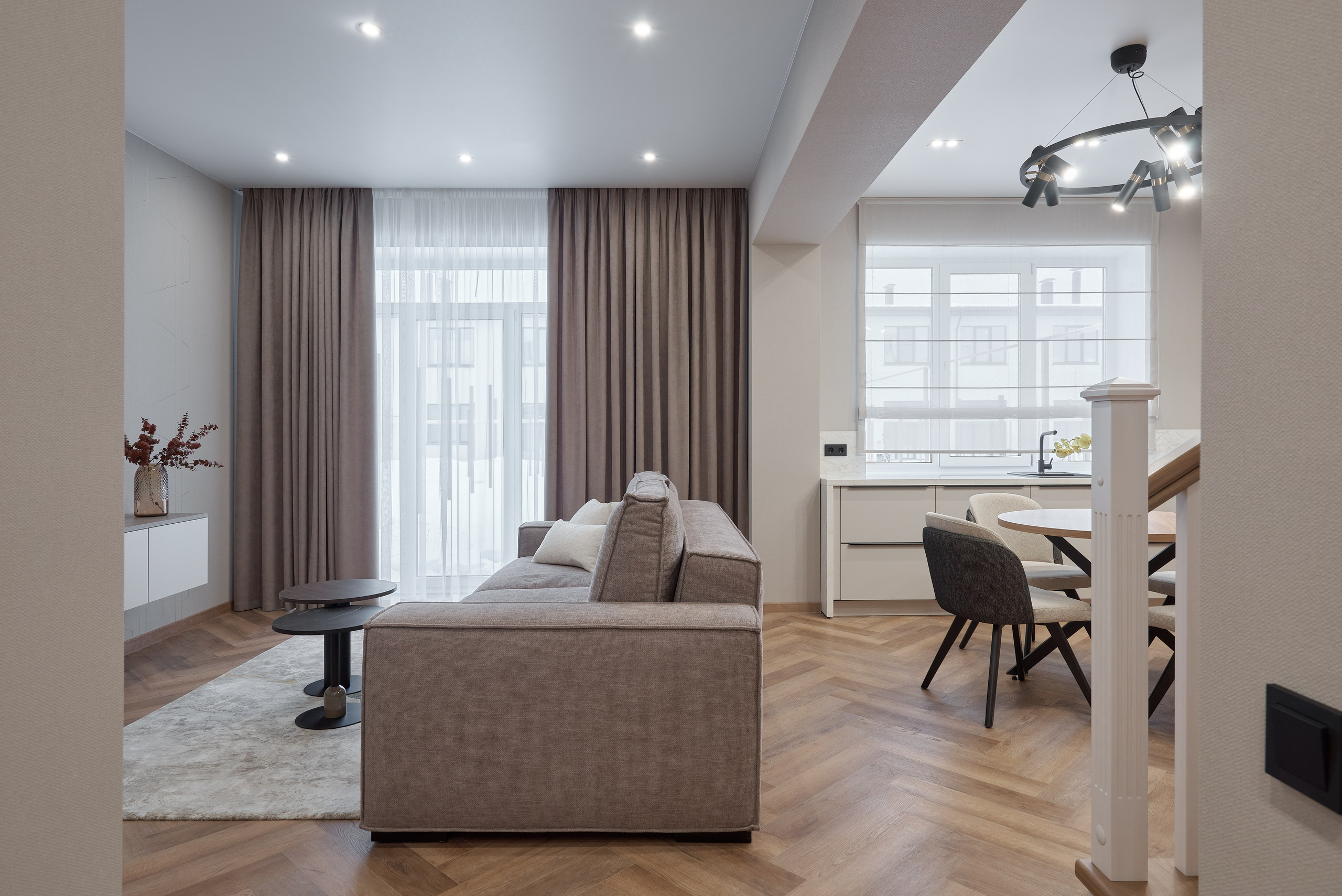 Пос. Счастливый Дом с отделкой. Абросимов Лев интерьерный и архитектурный фотограф