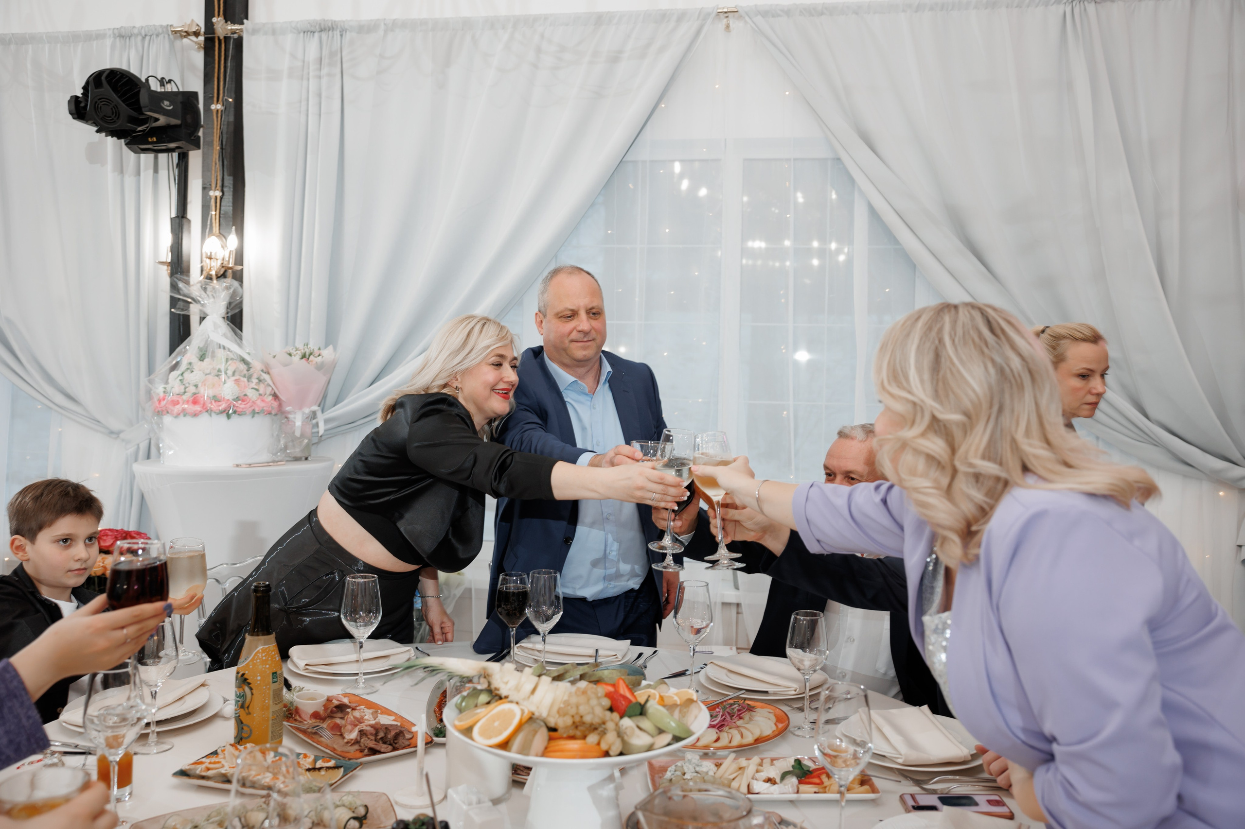 Юбилей, ресторан «Барский», усадьба «Гребнево». Свадебный и репортажный фотограф (Москва, Королев и другие)