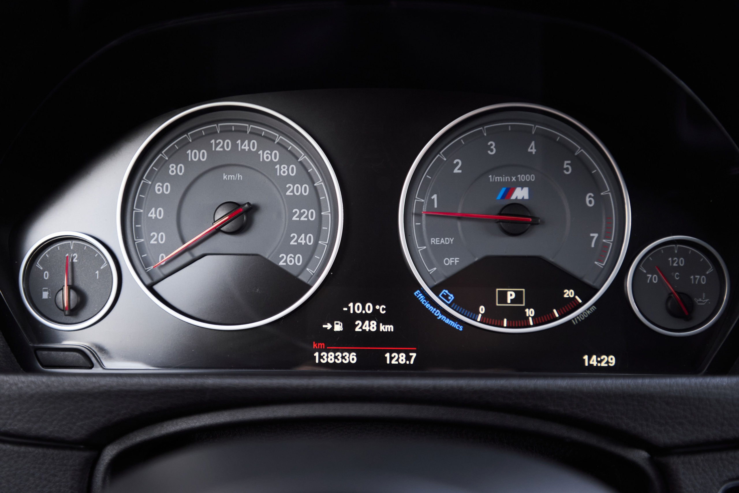 BMW 3. Автомобильный и интерьерный фотограф в Минске Александр Тагаев