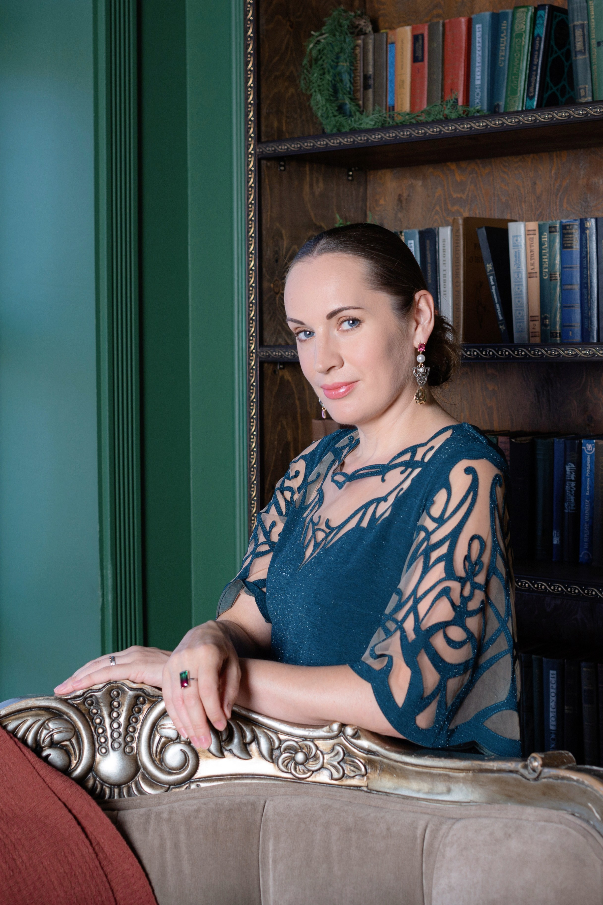 Профессиональные фото психолога для сайта и соцсетей в СПб. Портретные фотосессии, контент-съемки, репортаж