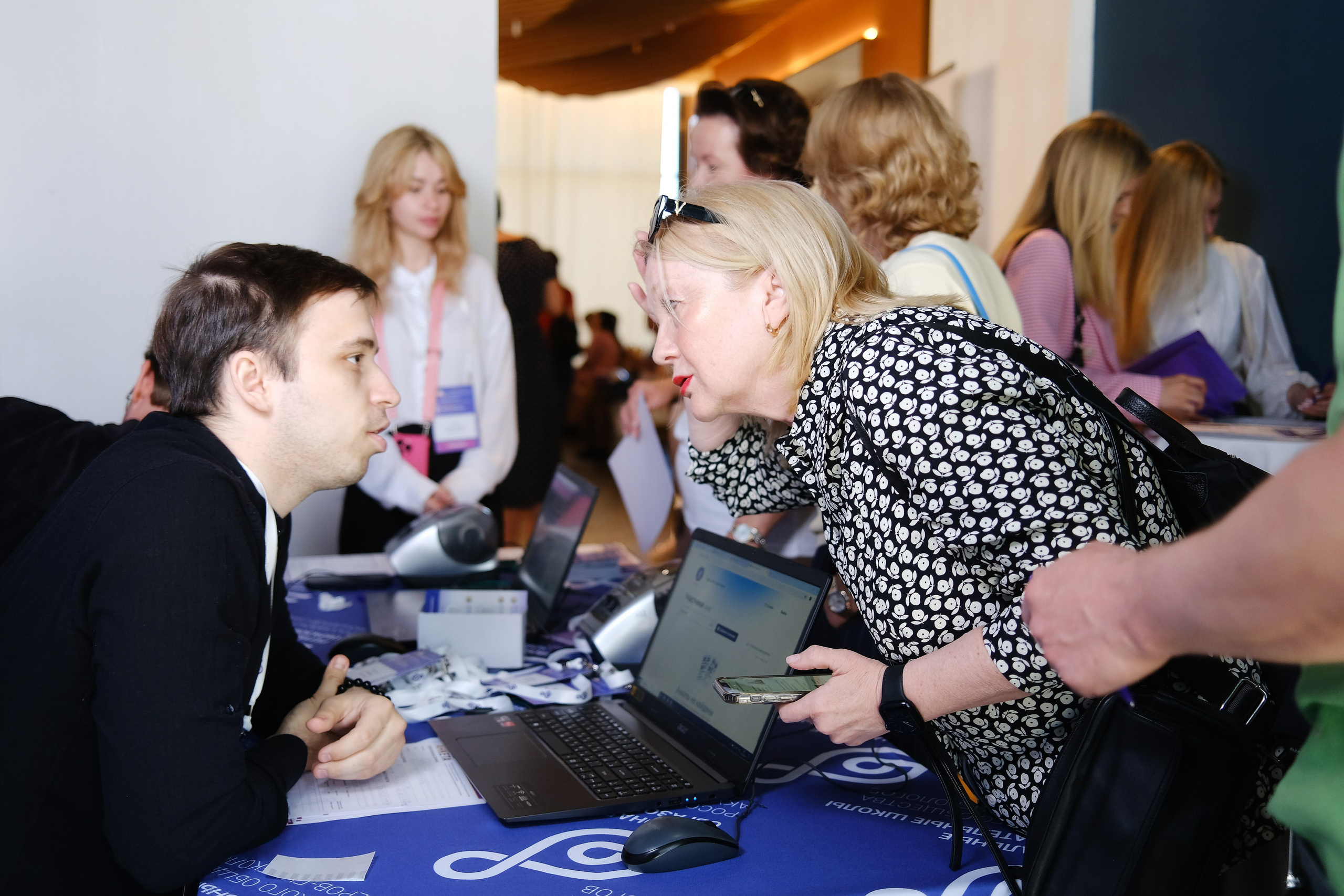 Школа Российского общества акушеров-гинекологов. Свадебный и репортажной фотограф Денис Ожигин в Краснодаре и Краснодарском крае