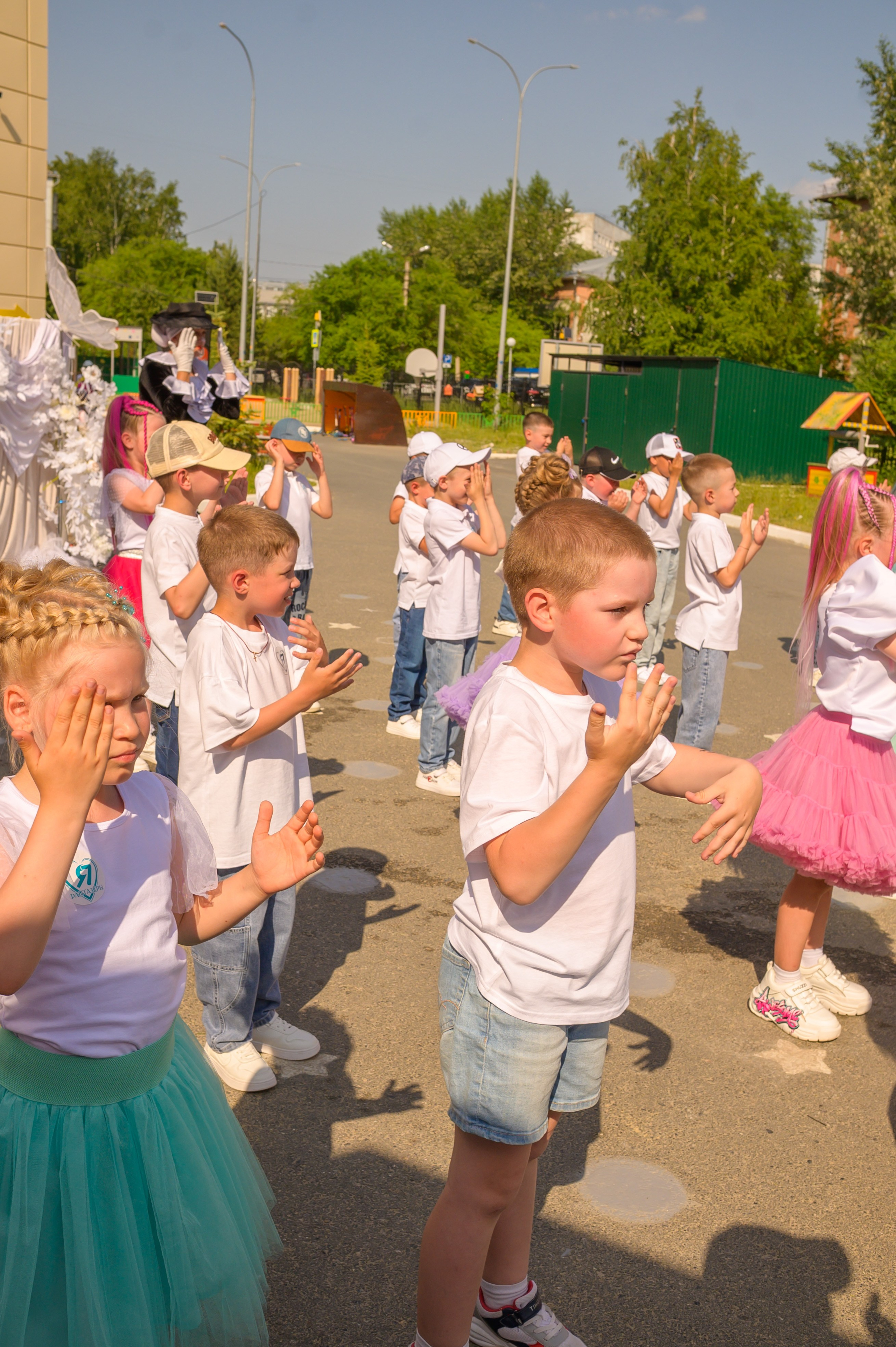Репортаж выпускного группа «Фантазёры» 3 садик. Фотограф новорожденных, семейный детский в Тюмени Татьяна Морозова