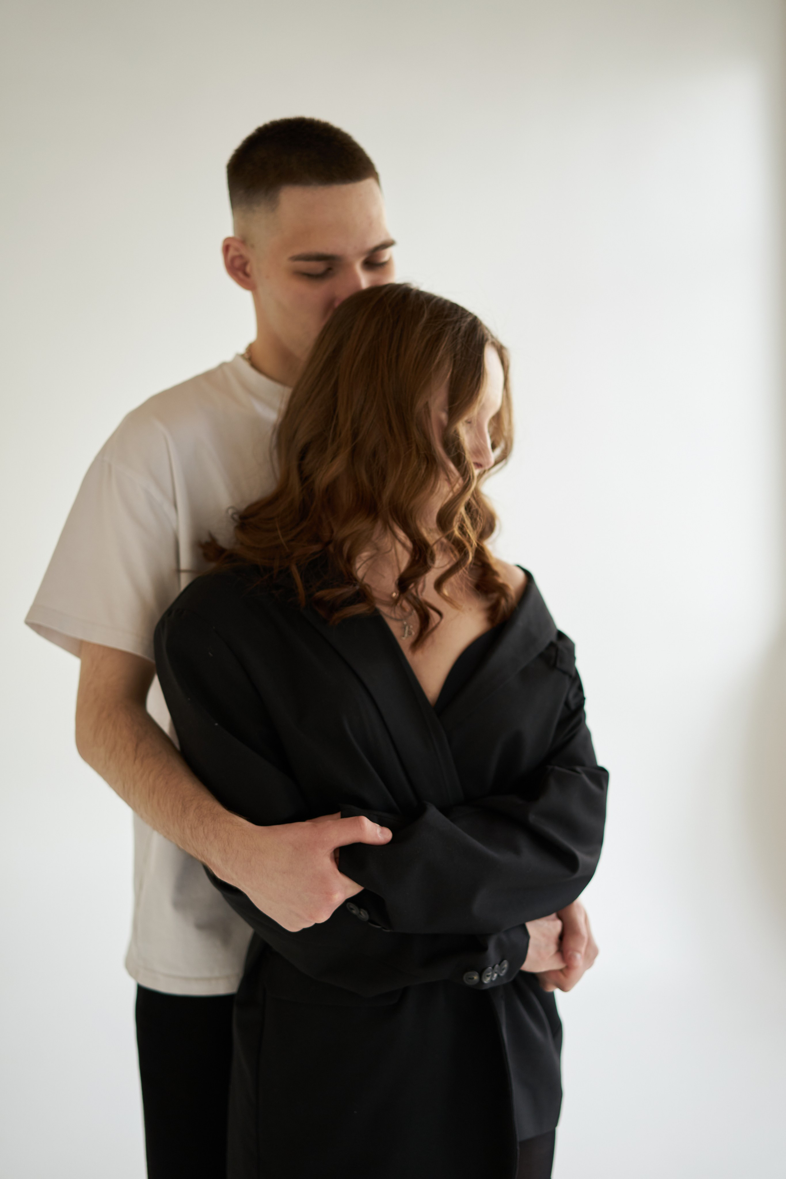 Влюбленные фотосессия в студии. Фотограф Екатеринбург Кокшарова Александра