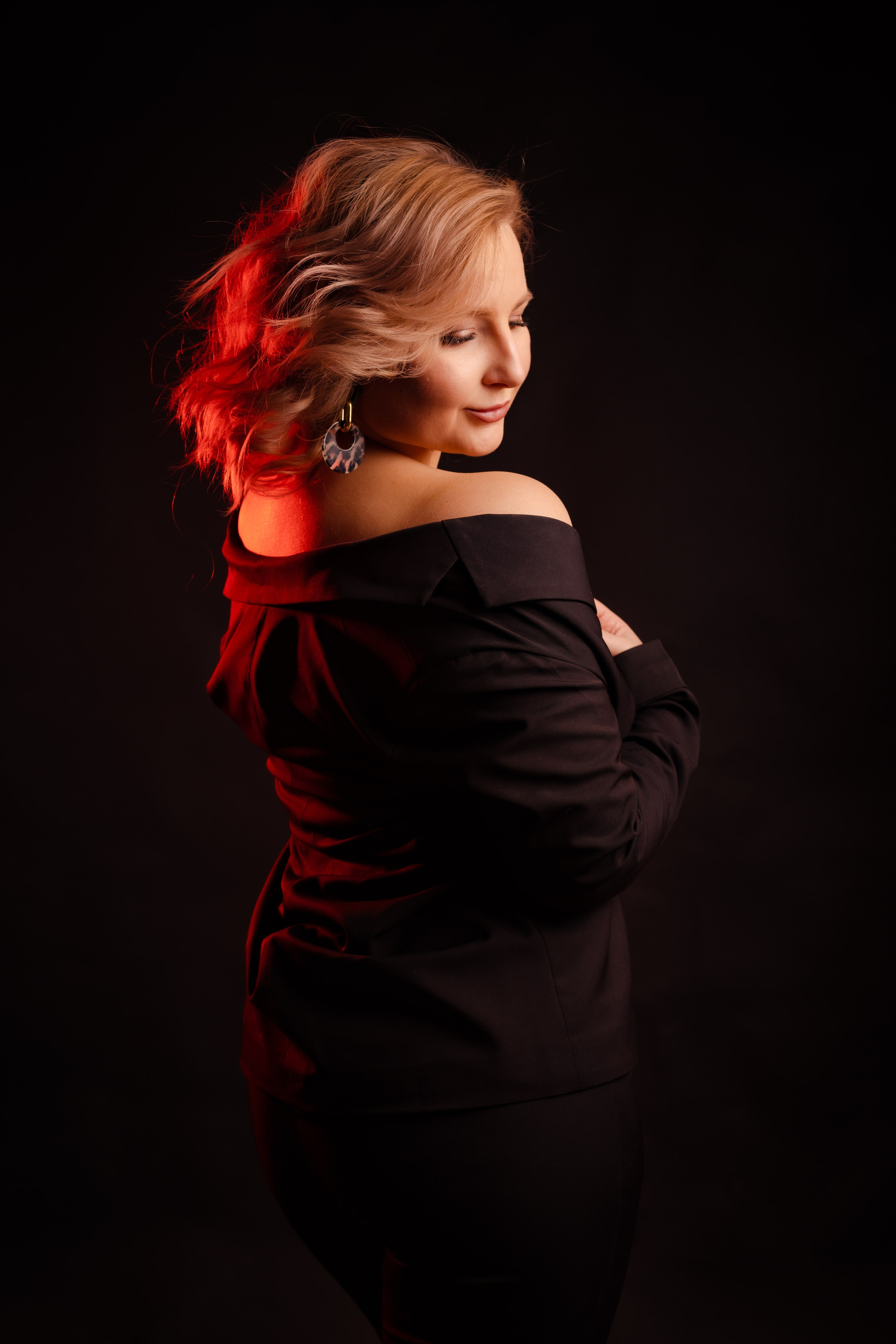 Анна Гламурная в черном. Свадебный фотограф в Москве