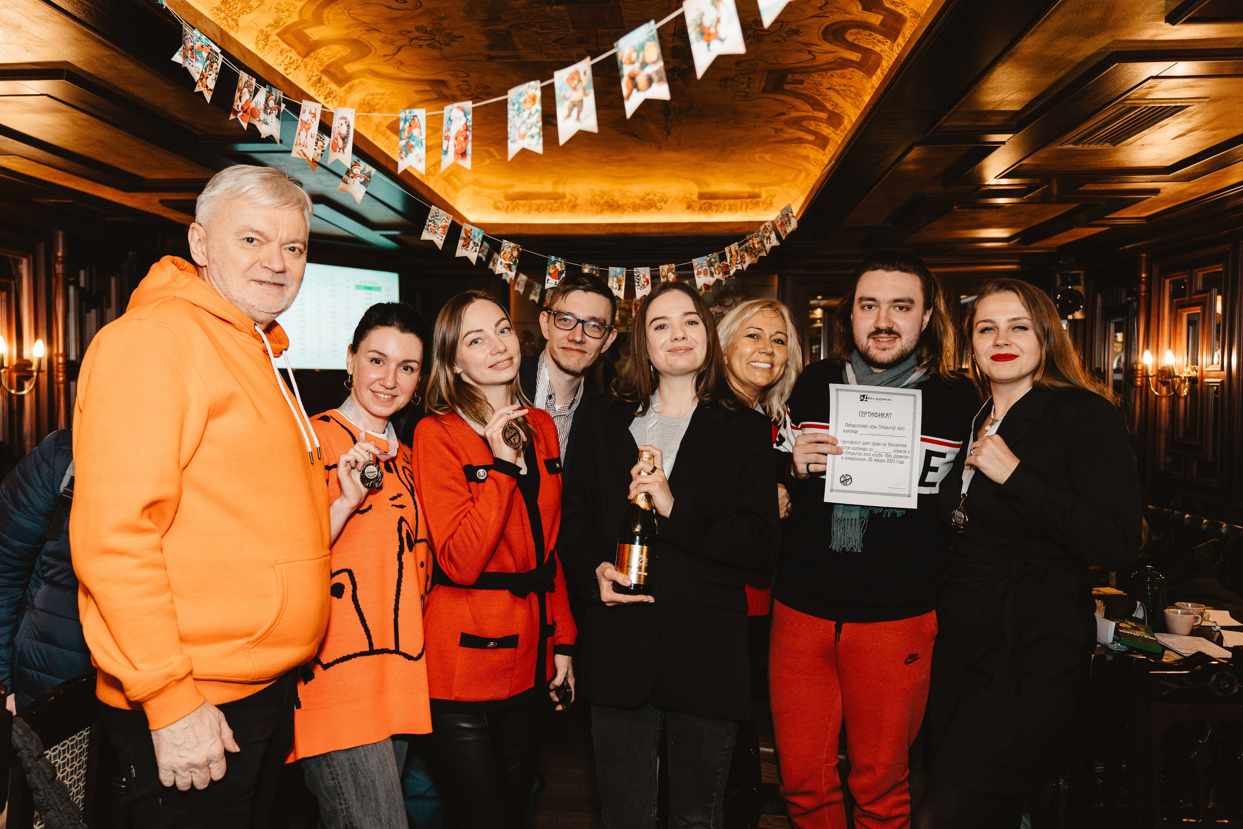 Intellectual games. Я занимаюсь событийной, свадебной, товарной, студийной… фотографией