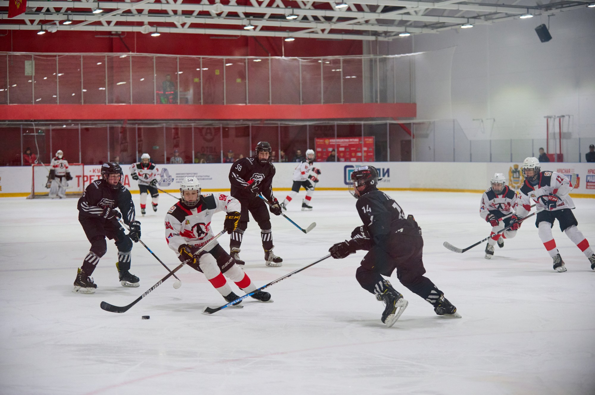 Кубок Третьяка 2024 г. Екатеринбург. Мезенцев Евгений фотограф