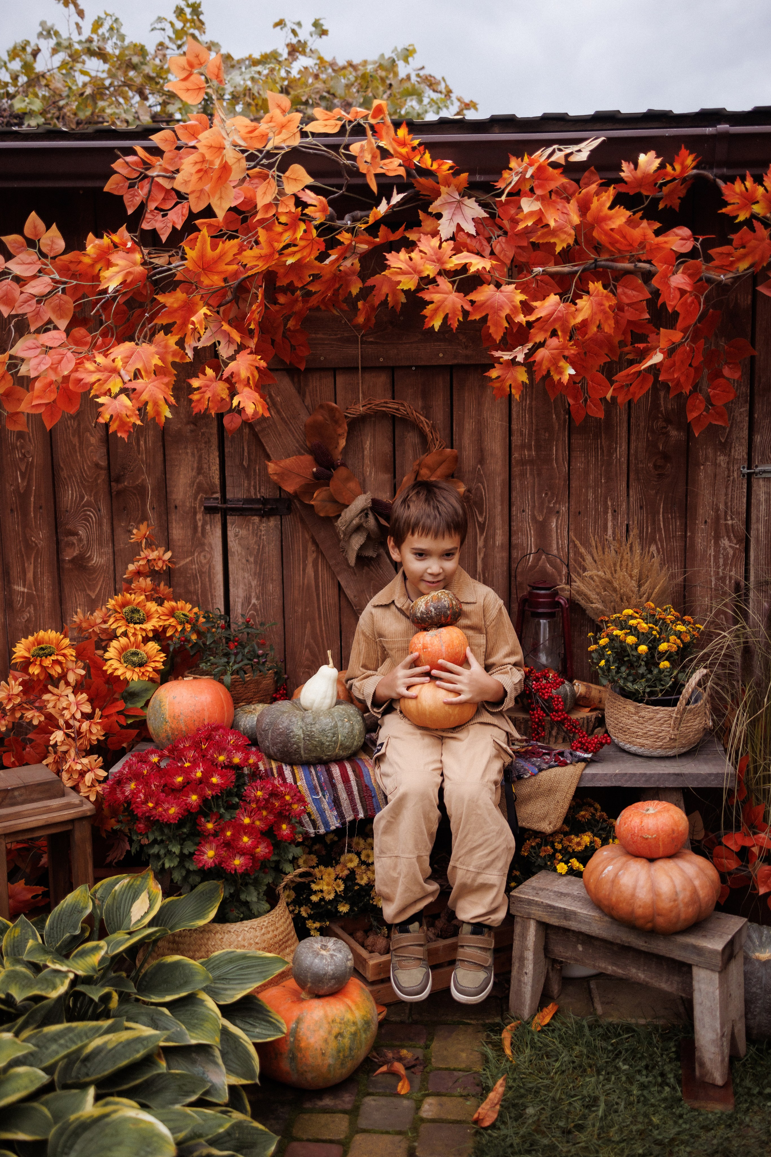 Семейная фотосессия в осенних декорациях фотостудии «Теплица», город Краснодар. Семейный и детский фотограф в Краснодаре Анна Трашкова