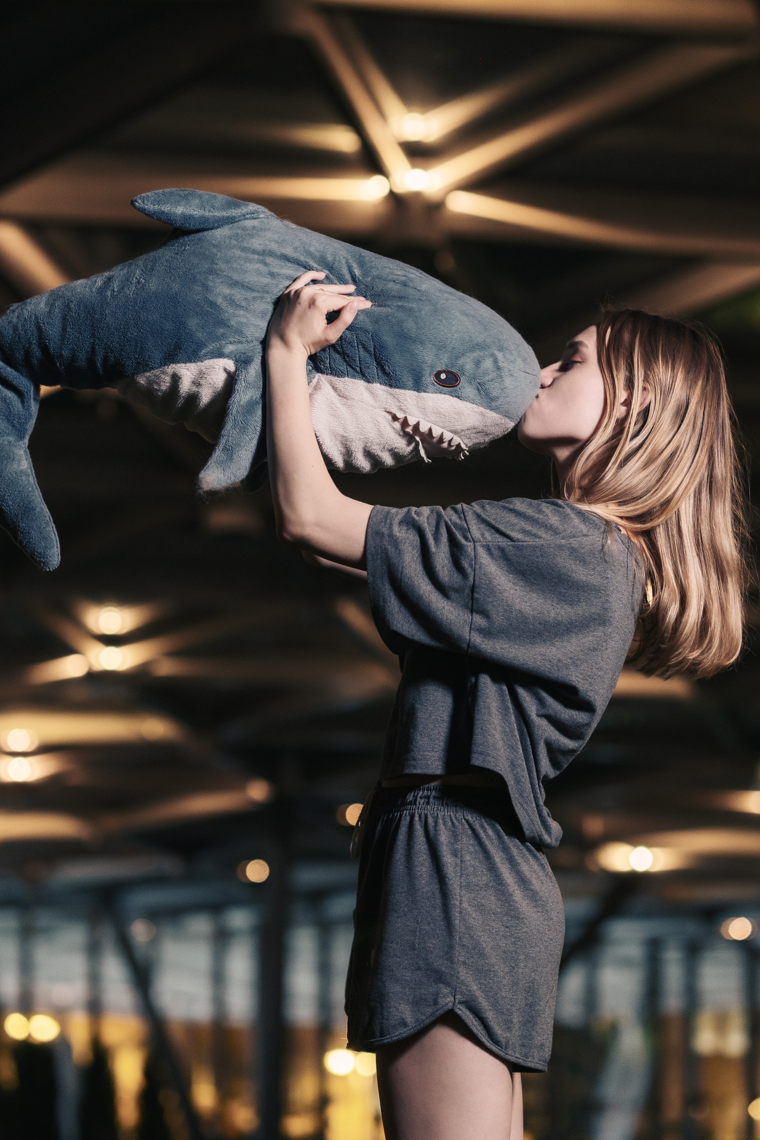 Звёздочка с акулой в Зарядье. Фотограф в Москве Максим Скоробогатов