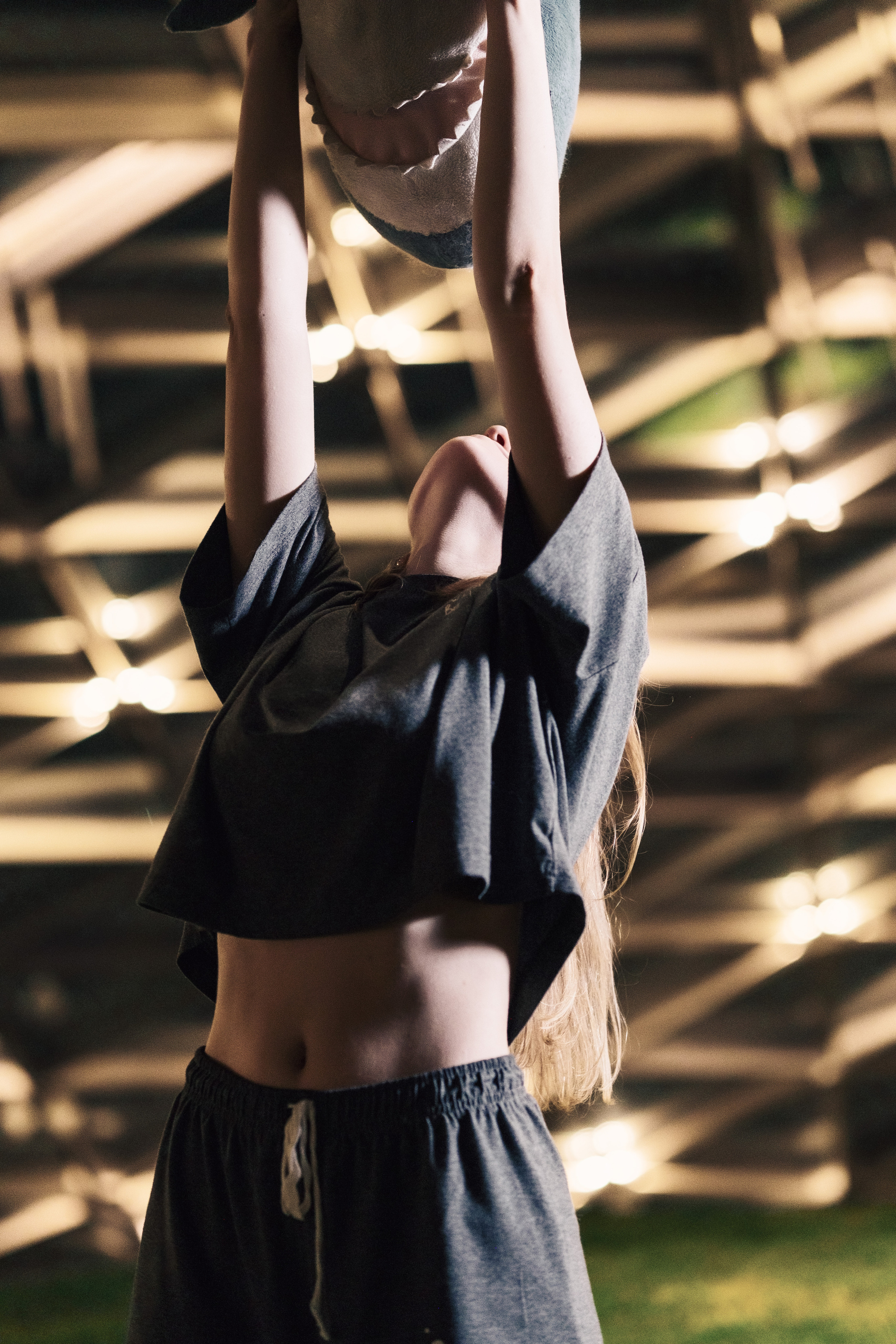 Звёздочка с акулой в Зарядье. Фотограф в Москве Максим Скоробогатов