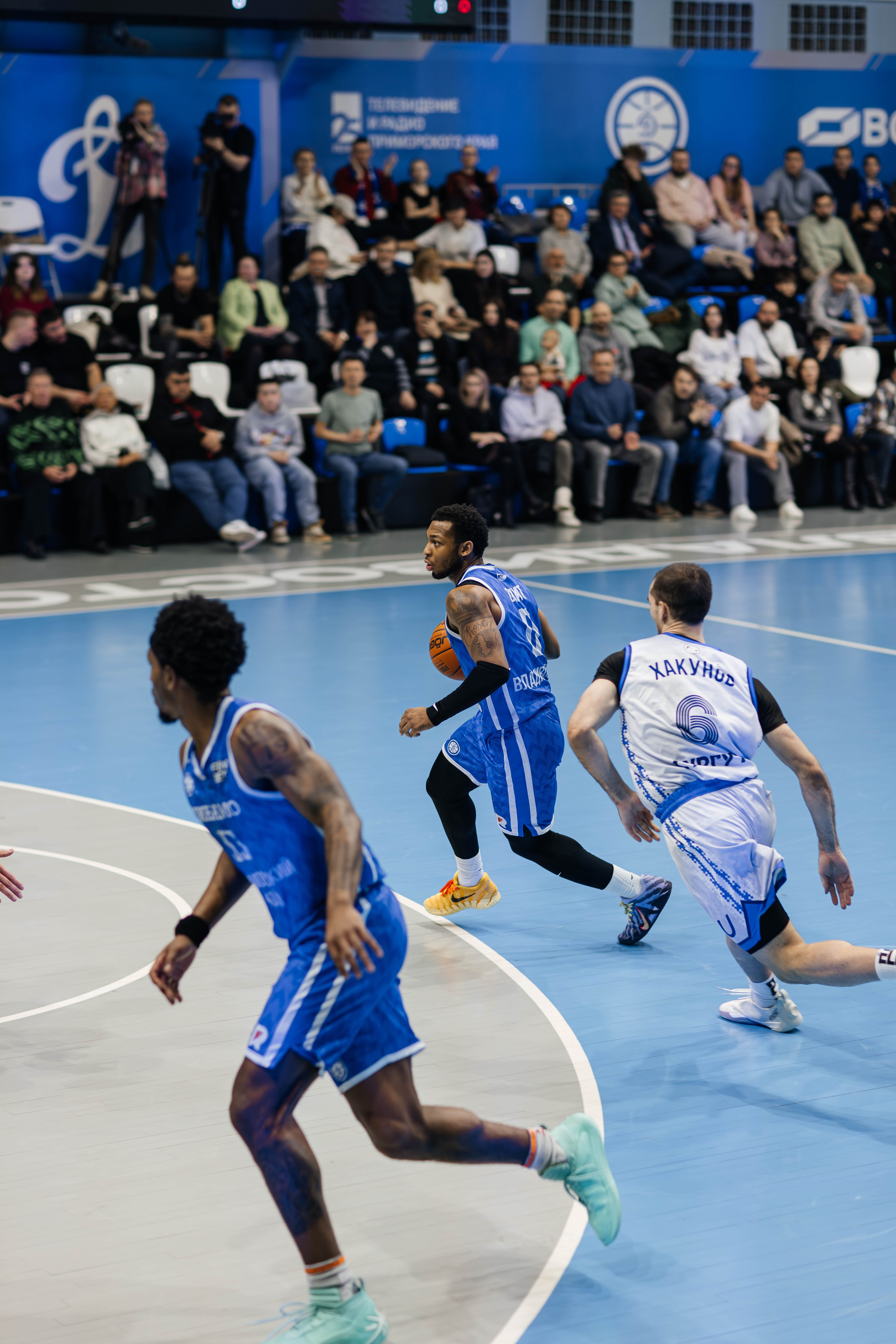 Баскетбол — Динамо. Репортажный и свадебный фотограф во Владивостоке Максим Цой