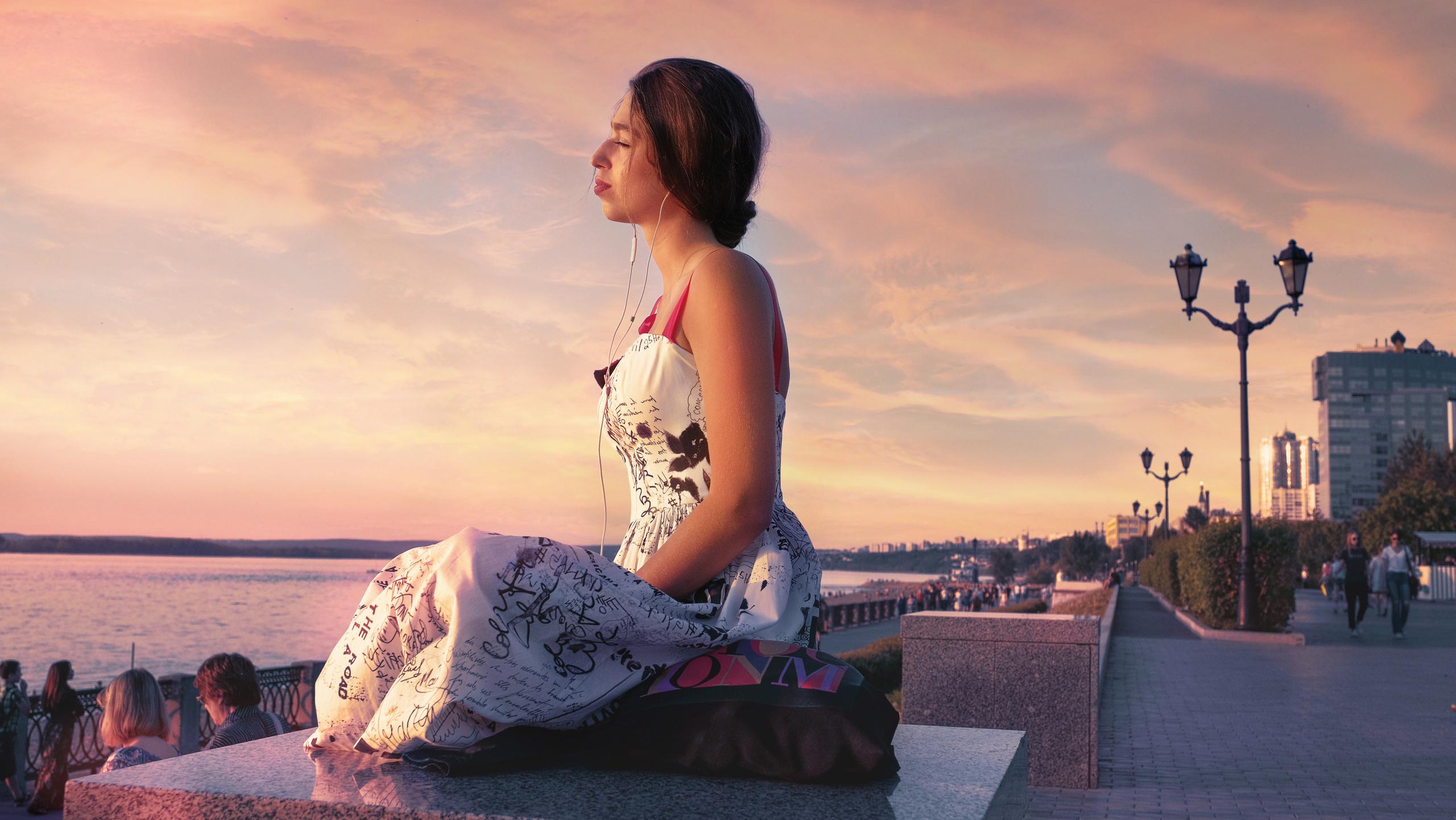 Летняя фотосессия на природе, в лесу, на улице. Семейная с детьми