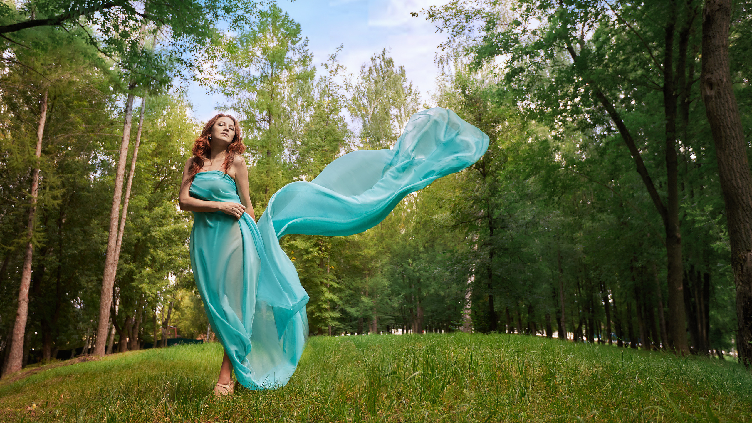 Летняя фотосессия на природе, в лесу, на улице. Семейная с детьми