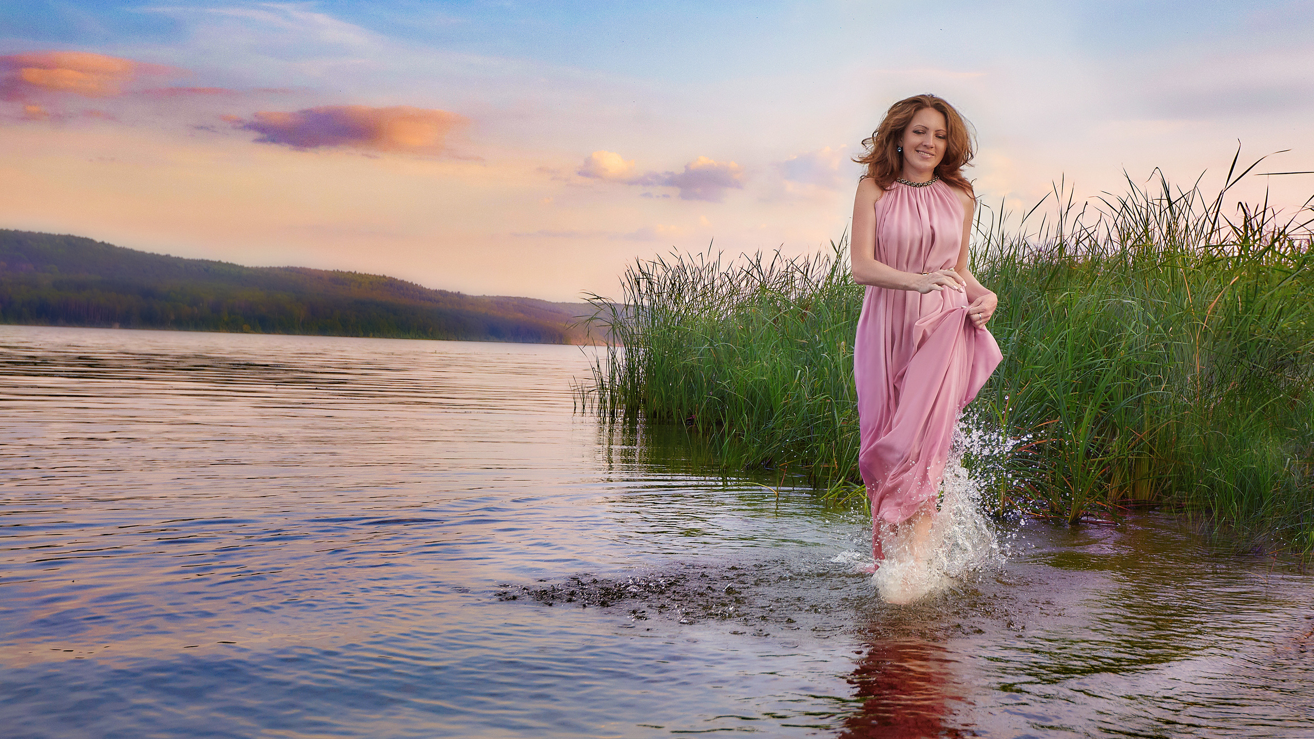 Летняя фотосессия на природе, в лесу, на улице. Семейная с детьми