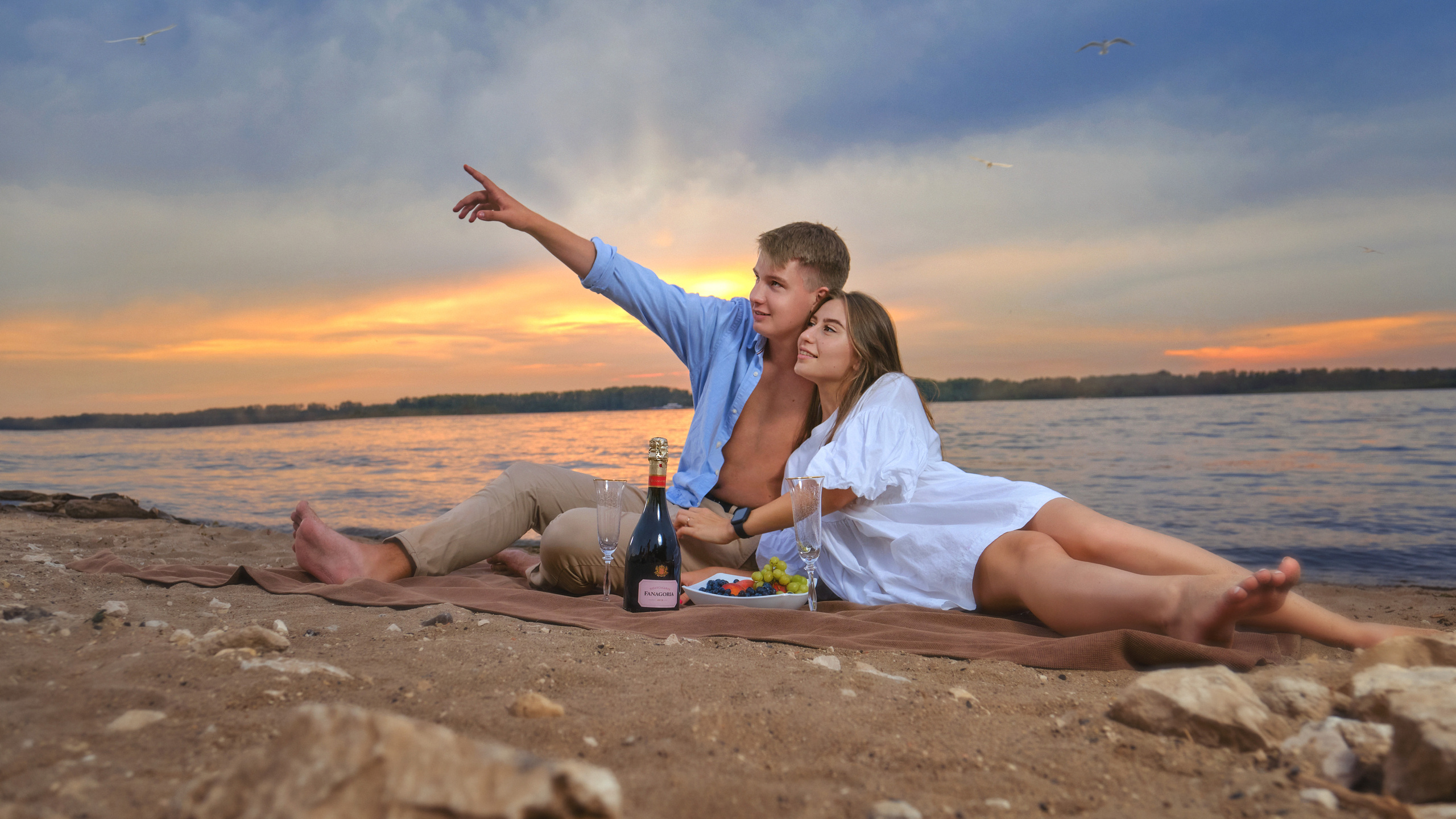 Летняя фотосессия на природе, в лесу, на улице. Семейная с детьми