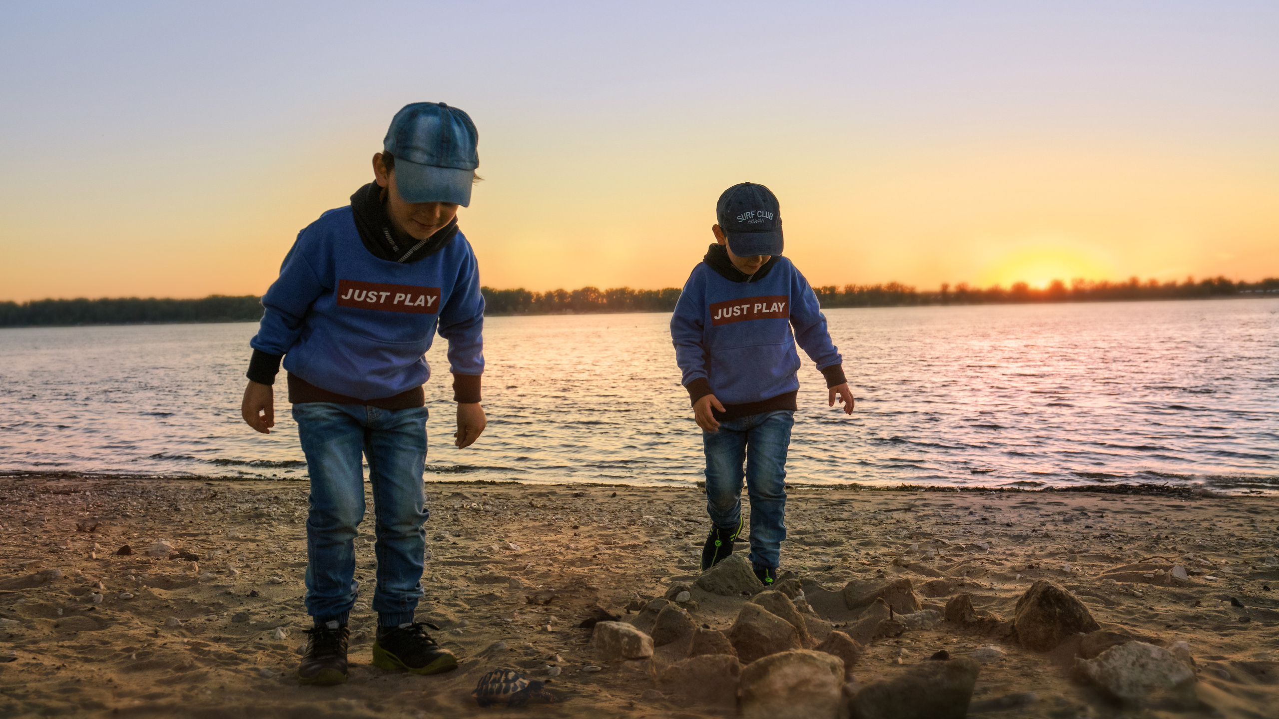 Летняя фотосессия на природе, в лесу, на улице. Семейная с детьми