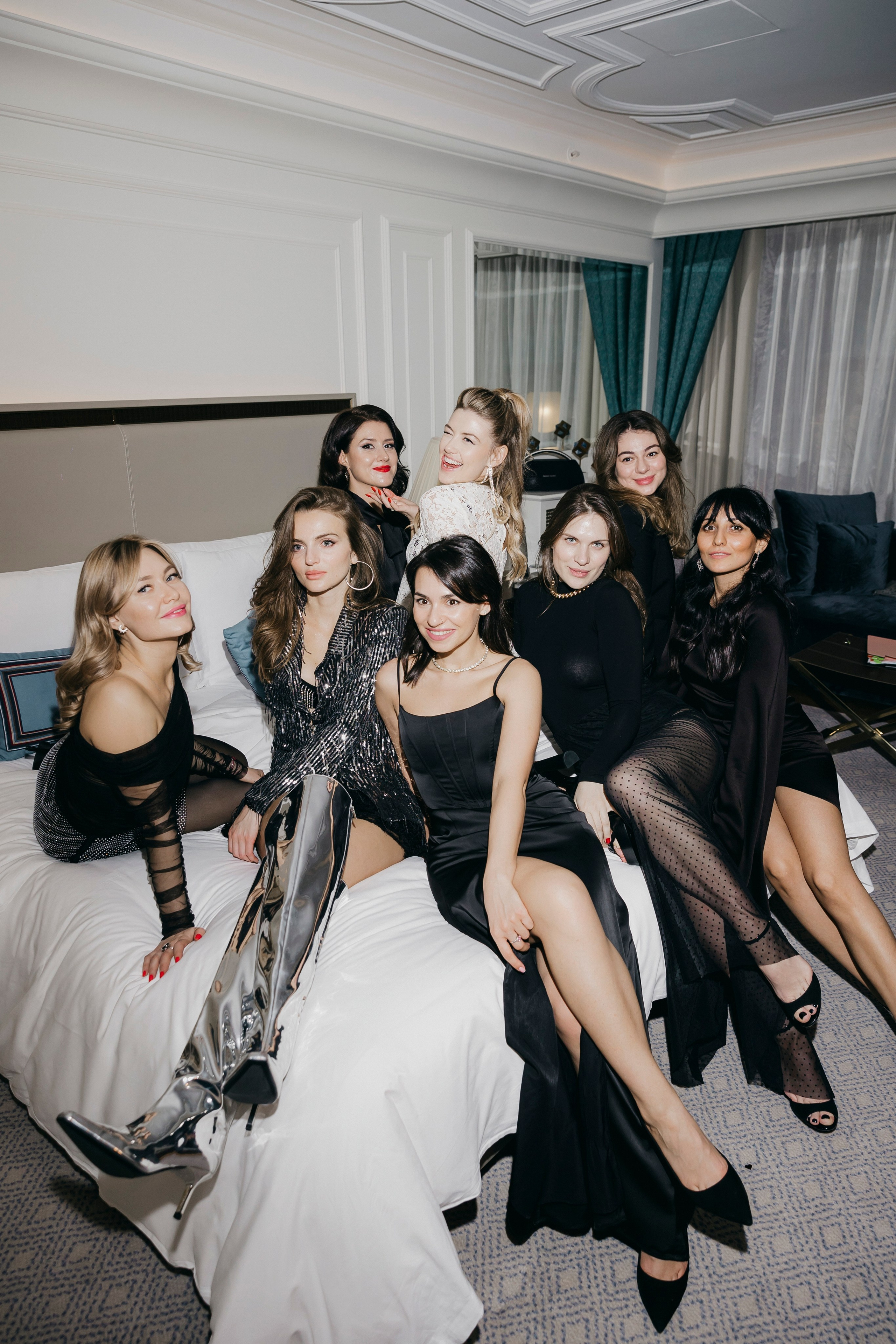 Девичник в отеле The Carlton Moscow. Свадебный фотограф в Москве Екатерина Гусева