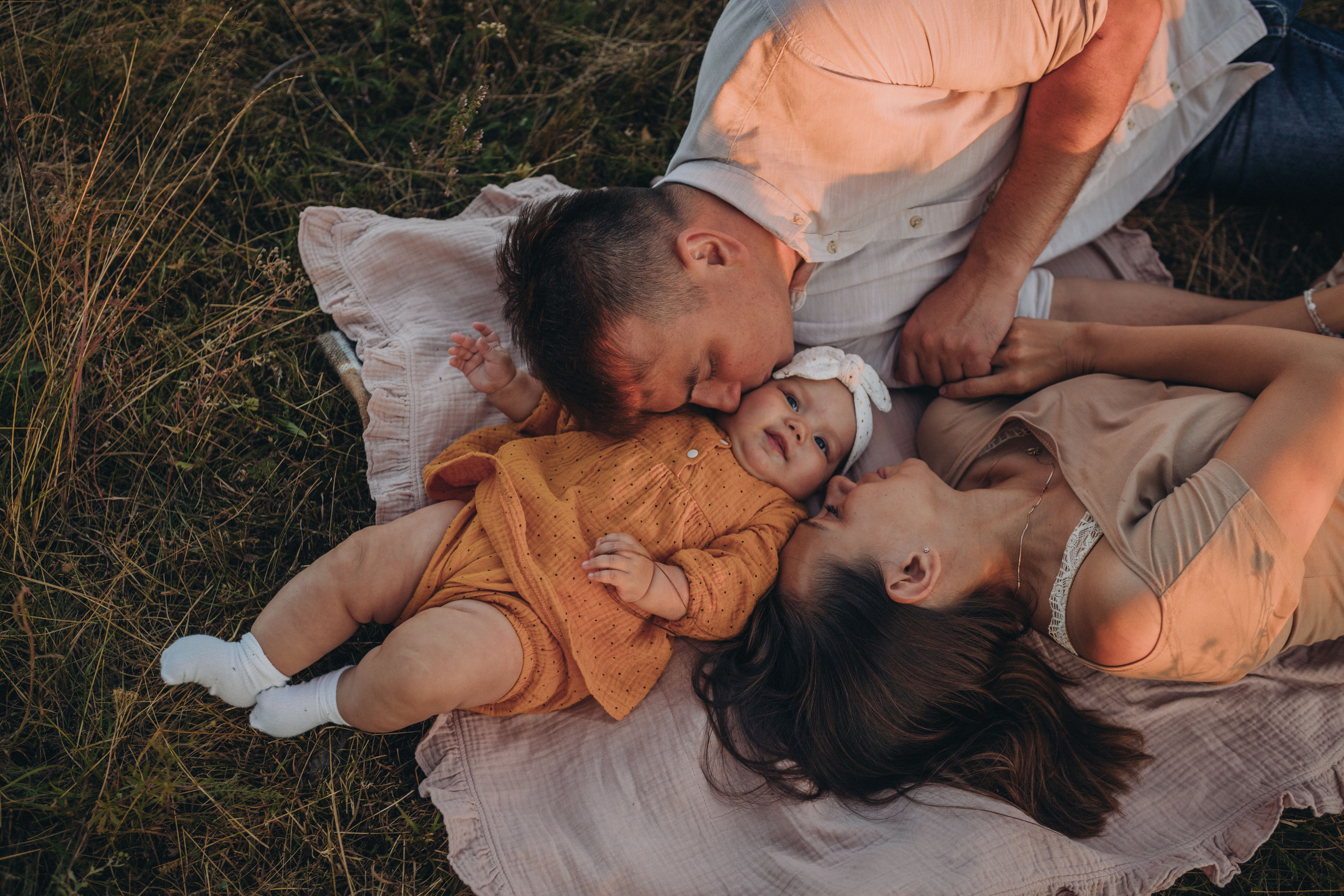 Нежность в полях. Семейный фотограф в Казани Шамгулова Марина