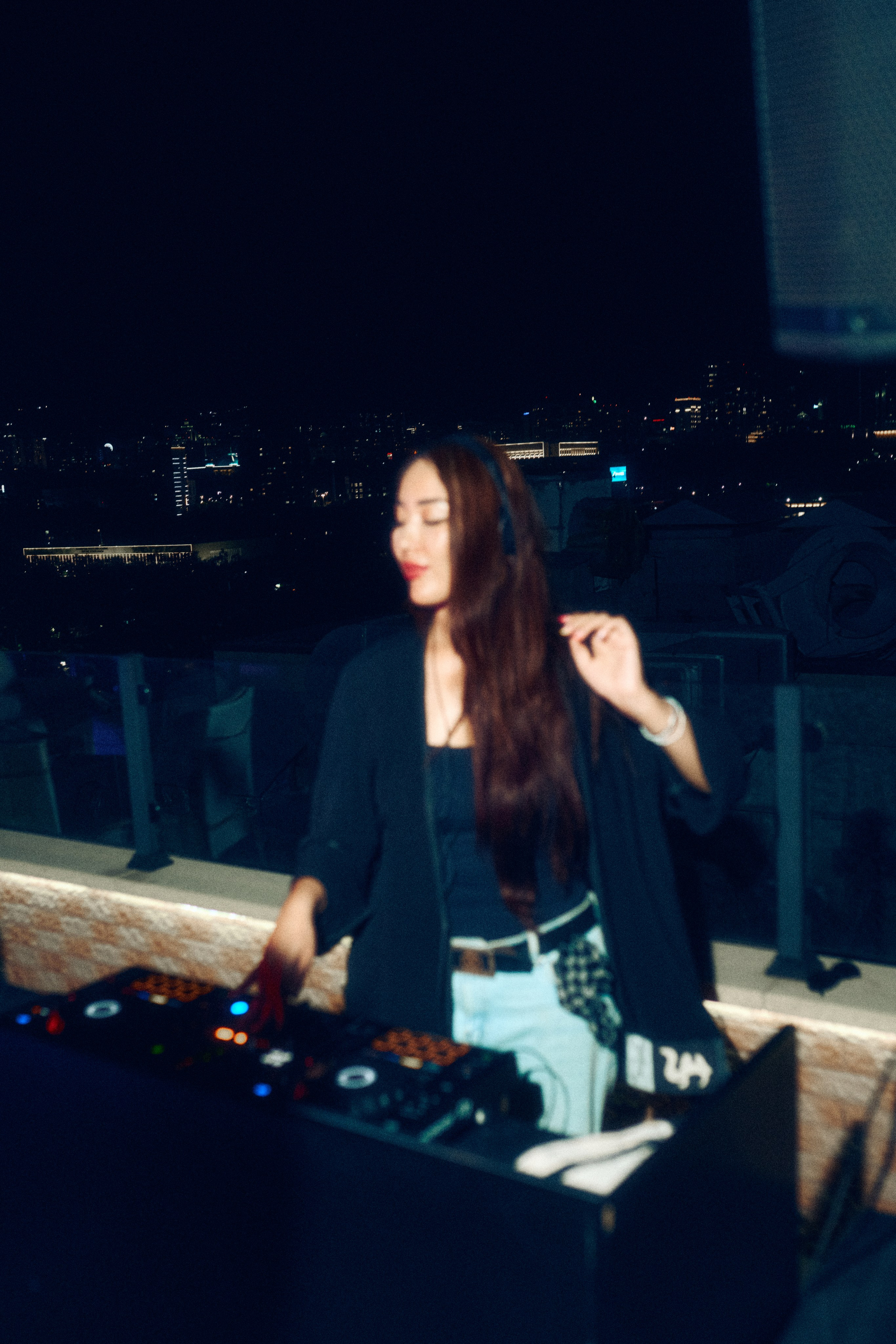 SKY BAR 17