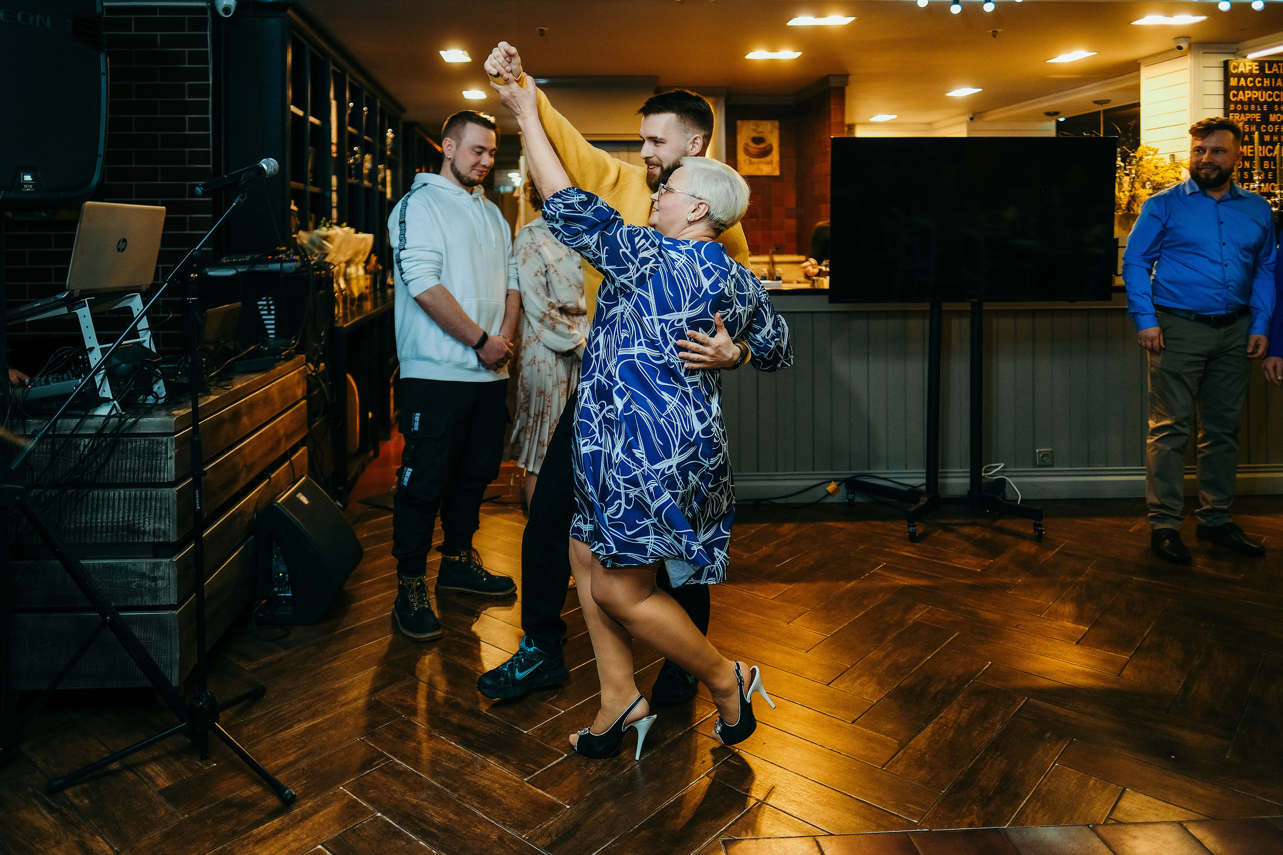 100 лет ГБУЗ АО «АГПТД». Свадебный и репортажной фотограф Денис Ожигин в Краснодаре и Краснодарском крае