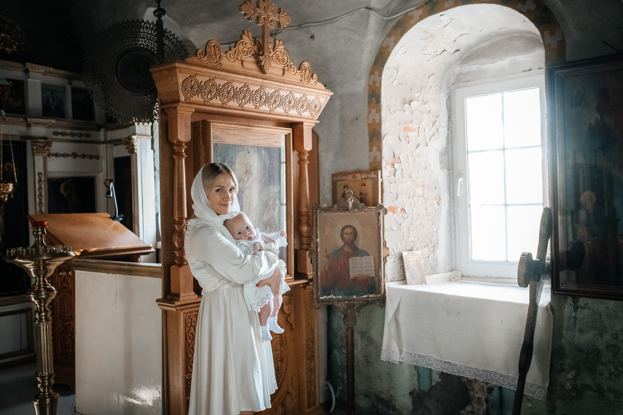 Крестины Тимофея //// Храм Свято-Никольского женского Венева монастыря — Николо-Успенская церковь. Семейный и детский фотограф в Туле