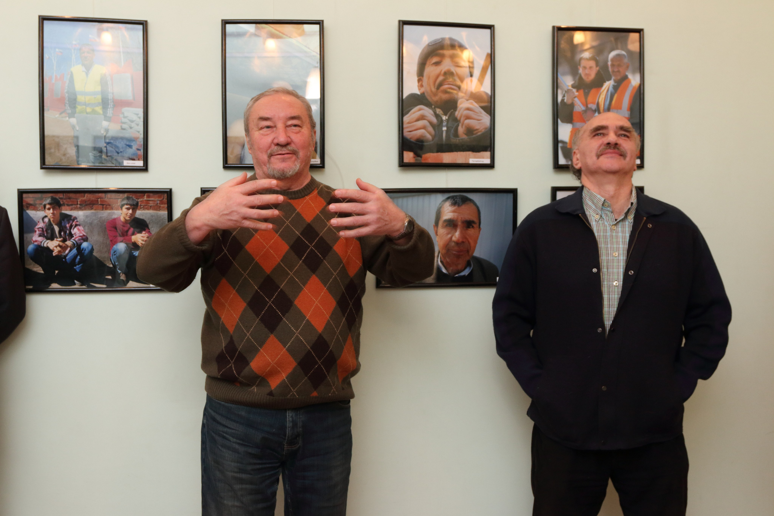 21.12.2015 Открытие выставки Юрия Стрельца «Мигранты». Фотообъединение Самарского областного отделения Союза журналистов России