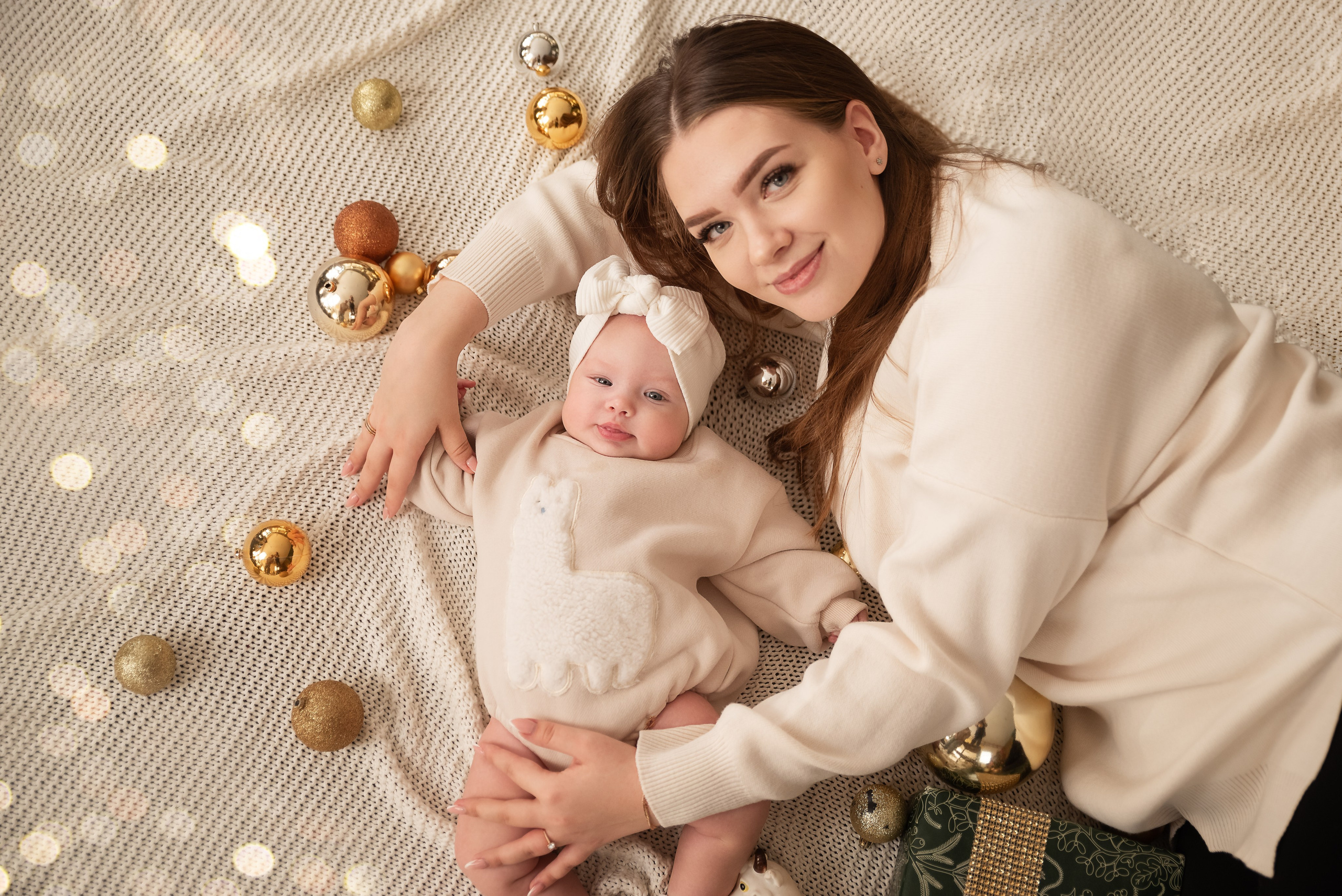 Новогодняя фотосессия большой семьи. Фотограф новорожденных Екатеринбург, Первоуральск