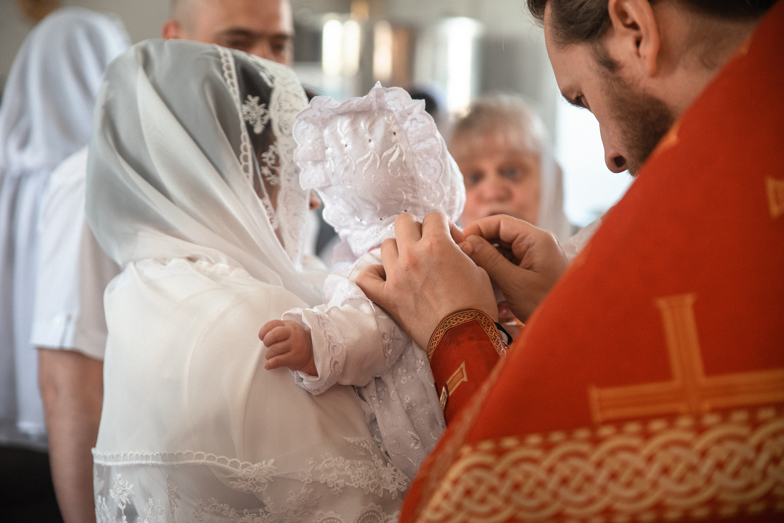 Крещение Евы. Фотограф Таинства Крещения в Саратове Ильченко Артем