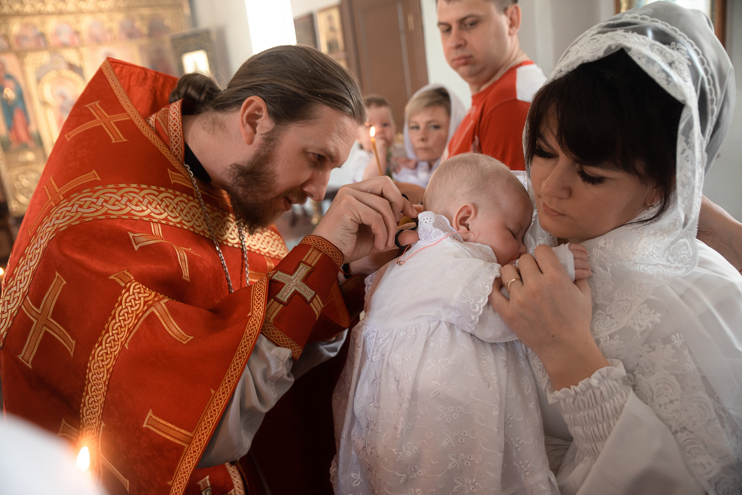 Крещение Евы. Фотограф Таинства Крещения в Саратове Ильченко Артем
