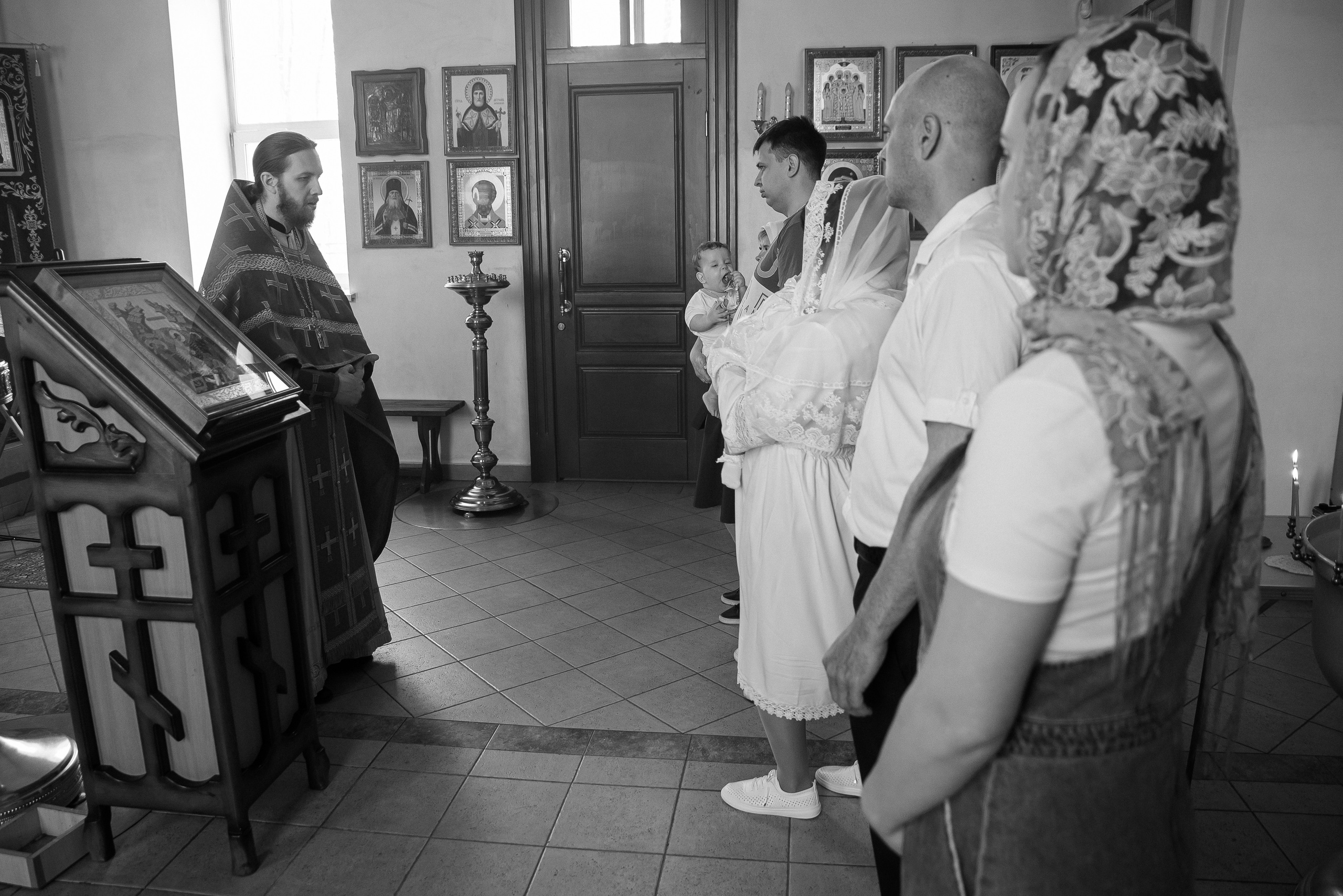 Крещение Евы. Фотограф Таинства Крещения в Саратове Ильченко Артем