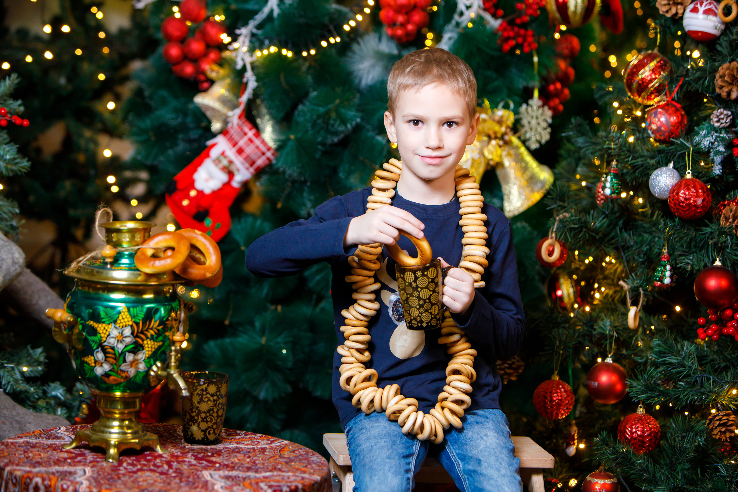 Новогодняя фотосессия в студии. Профессиональная фото и видеосъемка. Москва