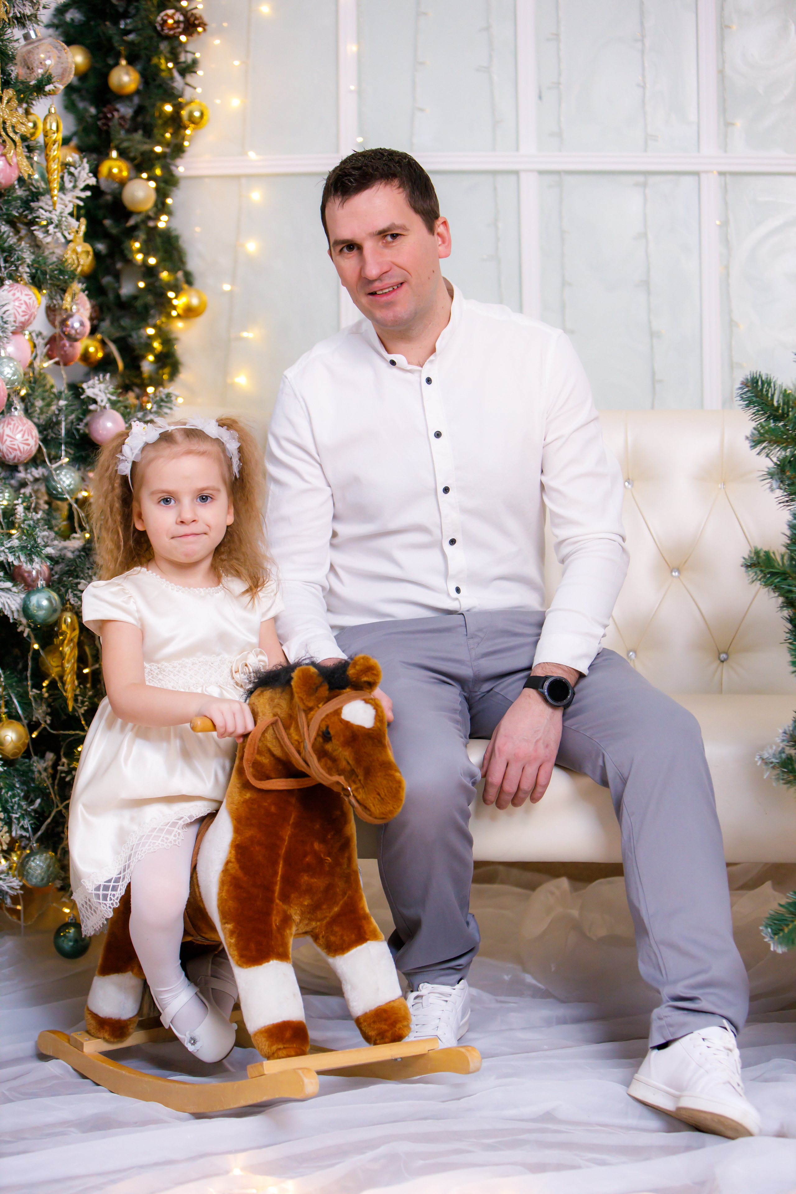 Новогодняя фотосессия в студии. Профессиональная фото и видеосъемка. Москва