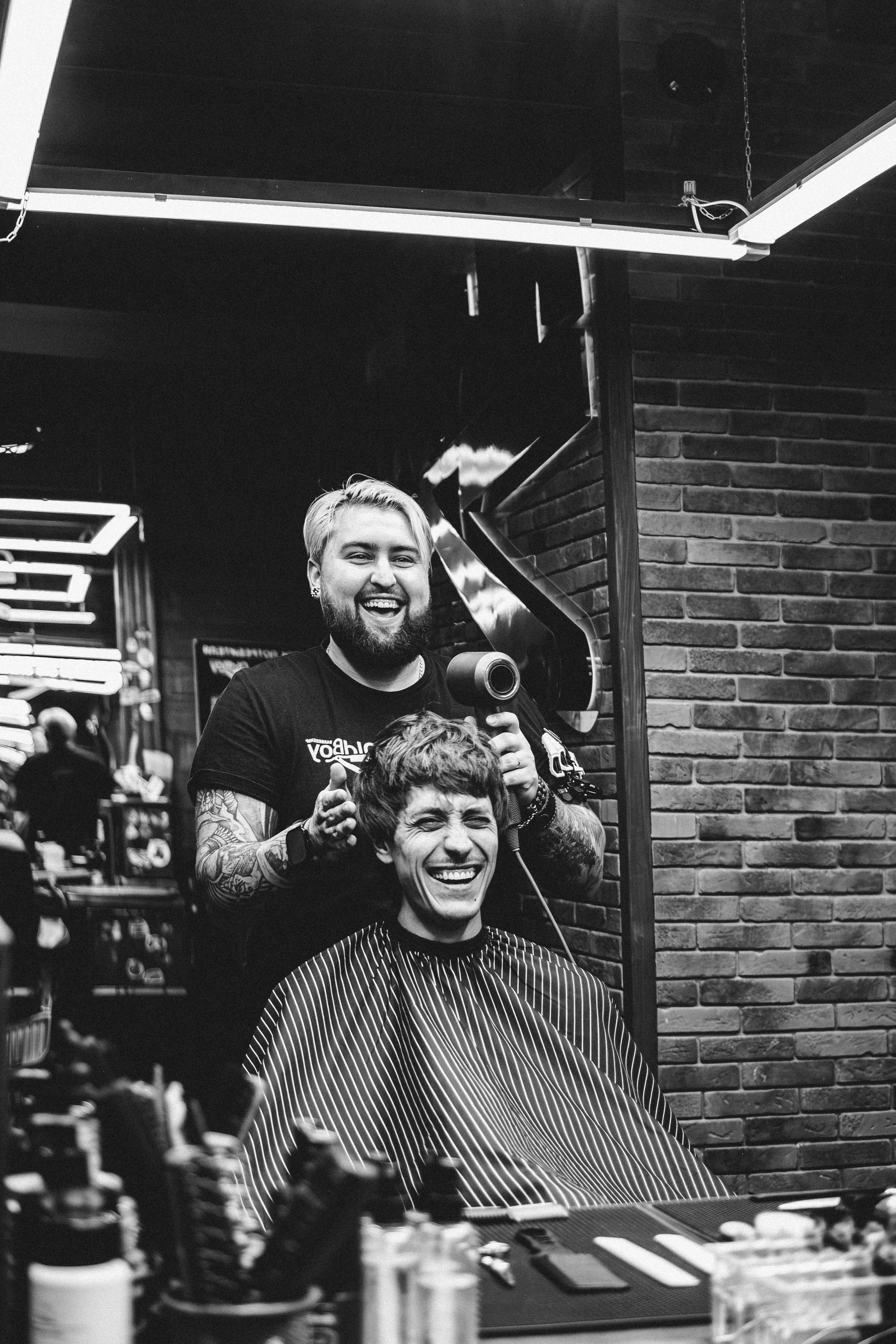 Контент-съемка барбершоп OLDBOY. Коммерческий и Портретный Фотограф Симферополь Крым Максим Махо