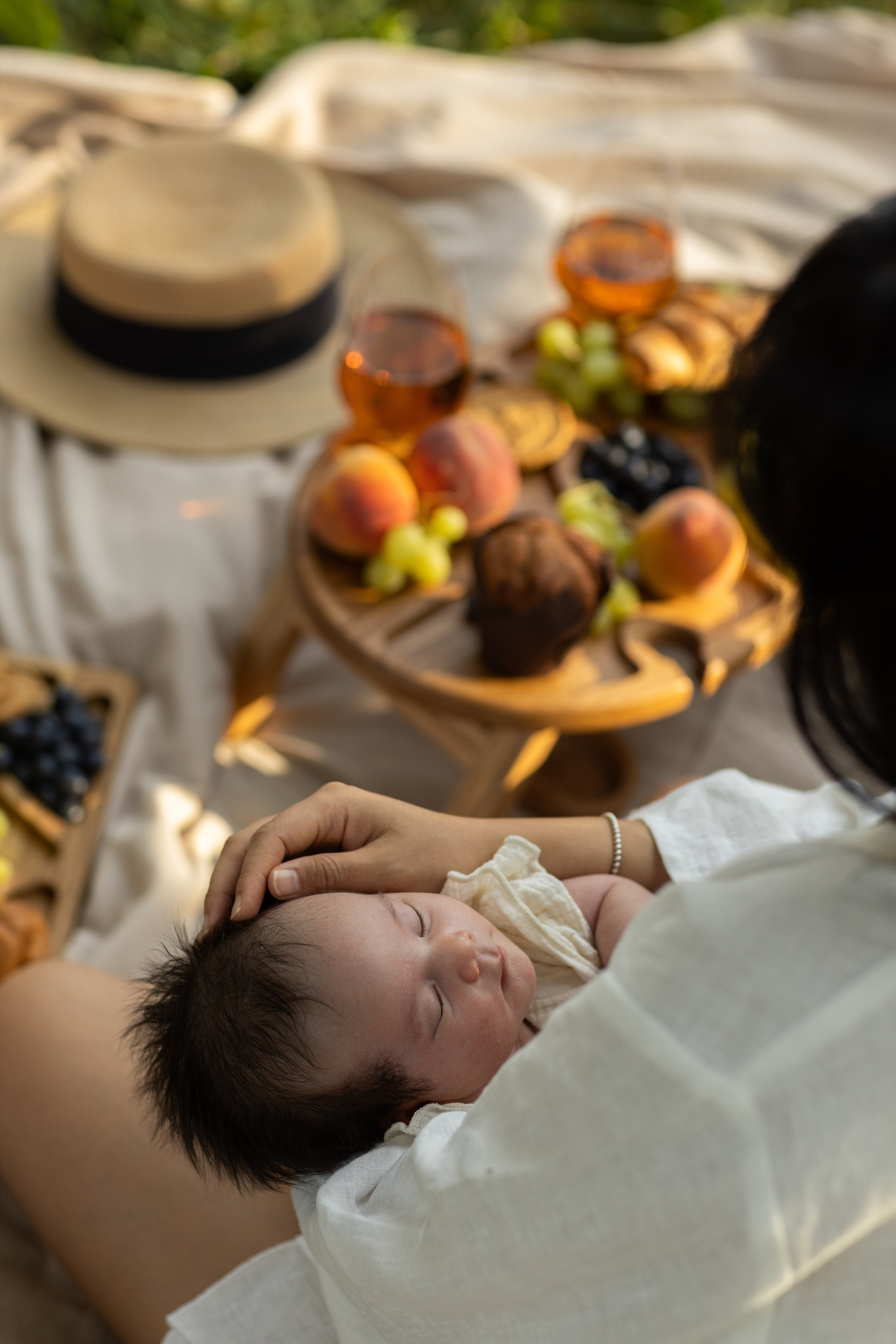 1 месяц Саше — летний пикник в парке. Семейный и детский фотограф в Москве Олеся Маркина