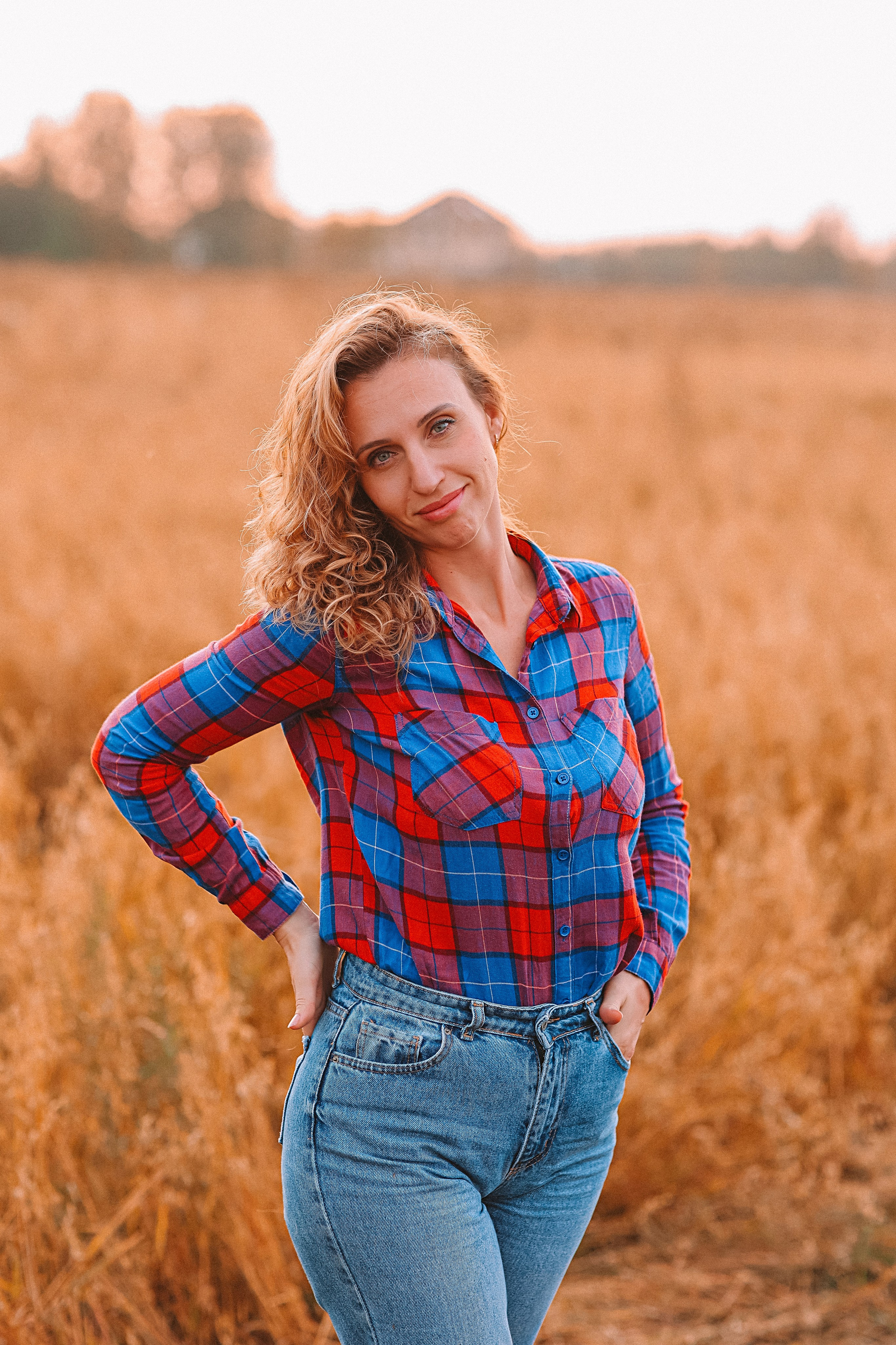 Поле. Семейный фотограф Тюмень, фотограф на роды Салмина Мария