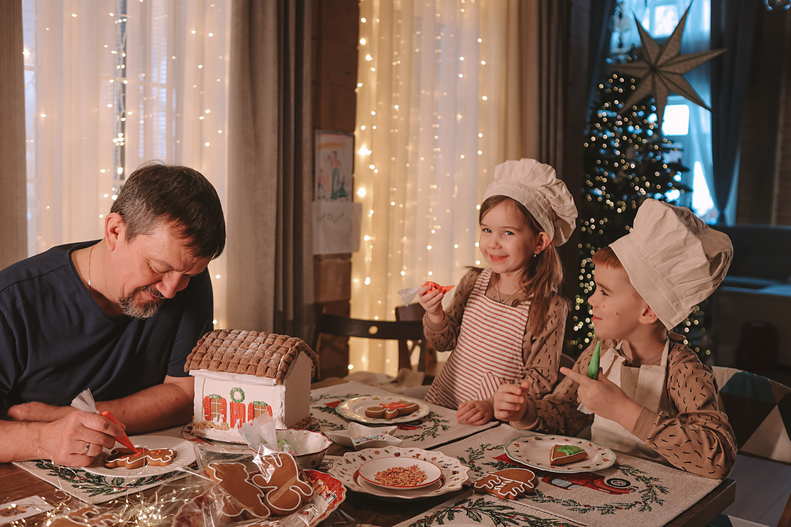 Новогодние традиции. Семейный фотограф Тюмень, фотограф на роды Салмина Мария