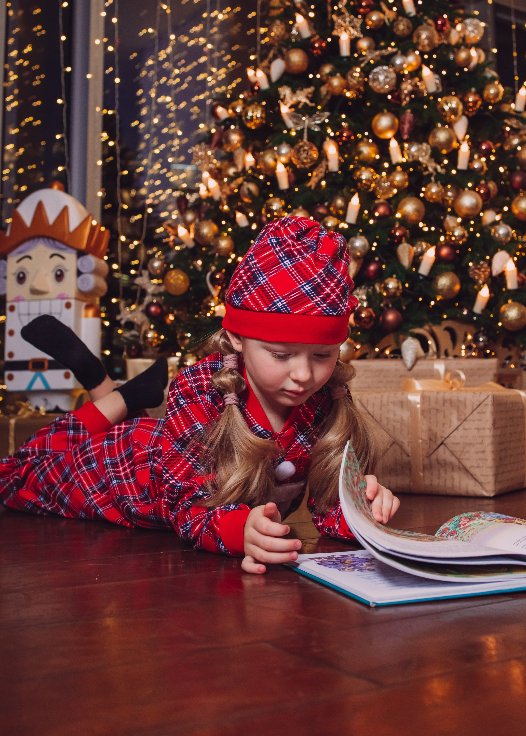 Новогодняя съемка в студии Алеси Марии. Агенство фотографов под любой запрос. Москва