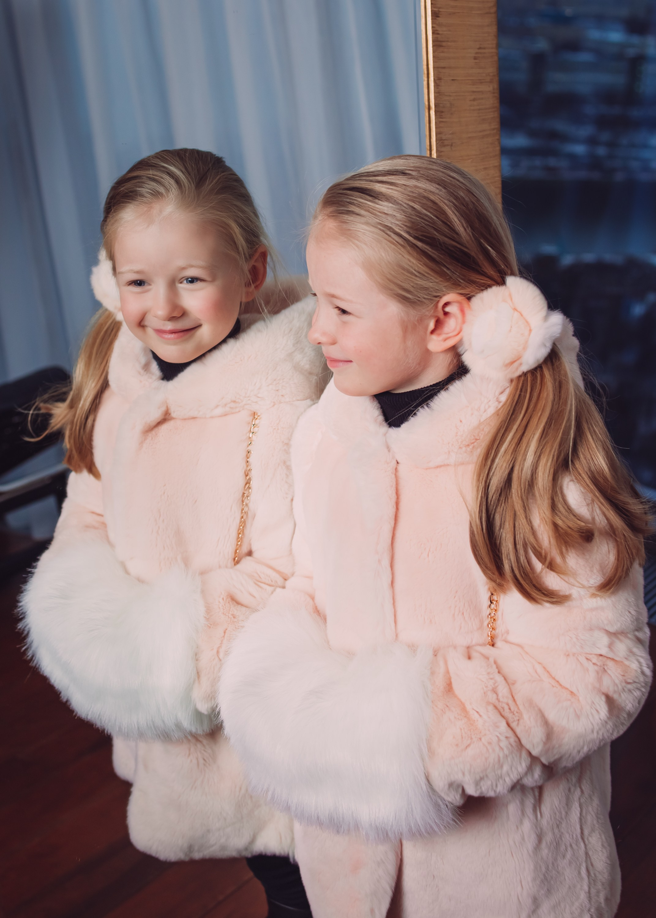 Новогодняя съемка в студии Алеси Марии. Агенство фотографов под любой запрос. Москва