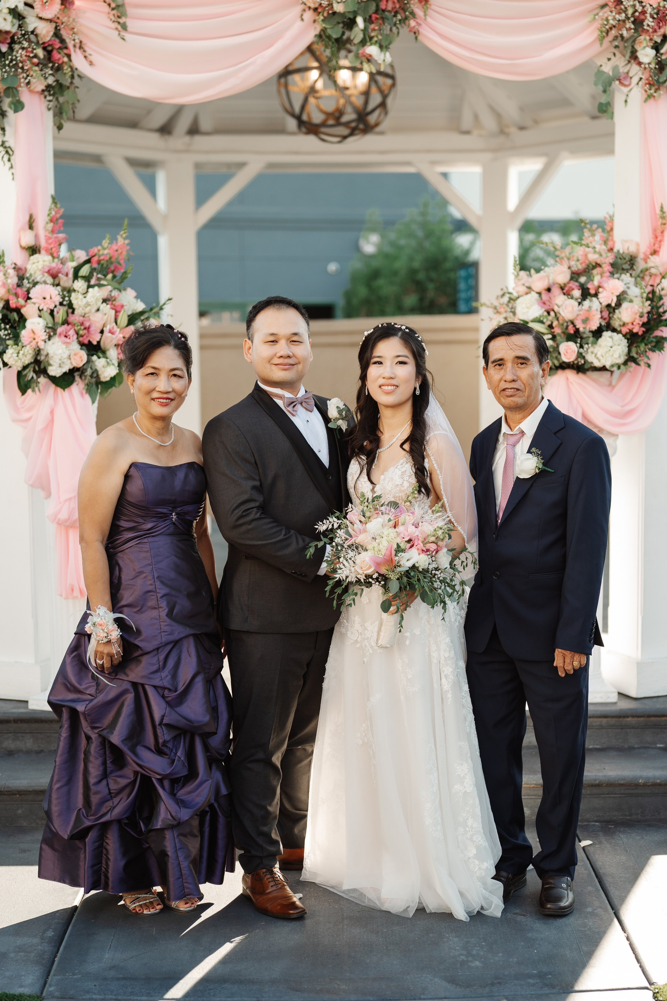 2025-08-16_AndreaChristopher. Ретушер Зенькевич Света