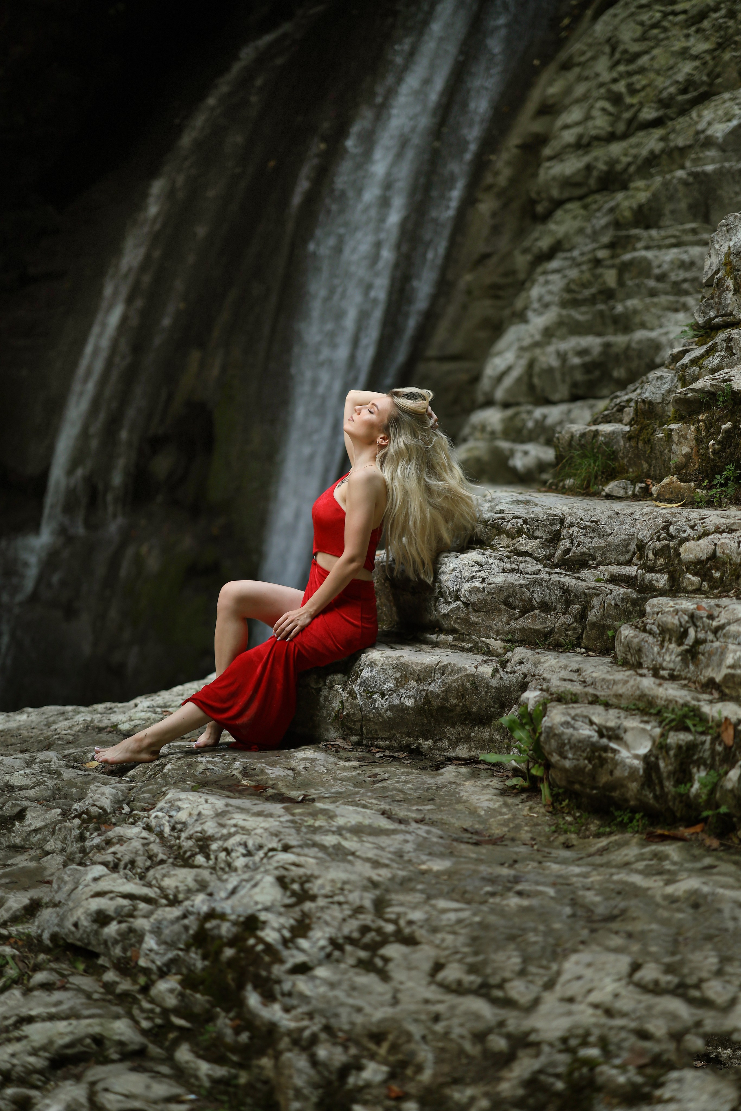 Фотосессия на Ольгинском водопаде для Ирины. Свадебный и семейный фотограф в Абхазии Жанна Соснина