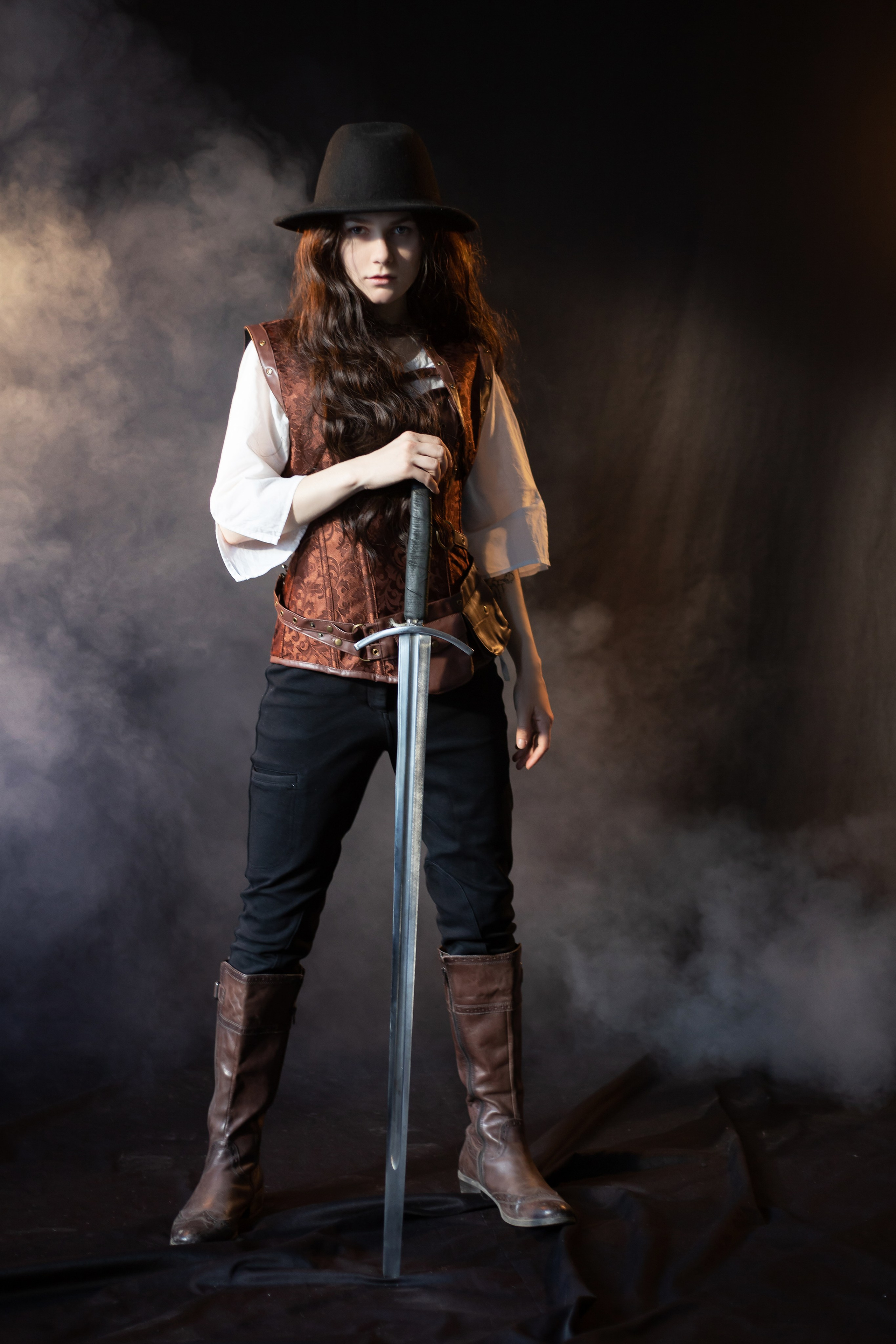 Костюмированная женская. Фотограф в Тюмени Даша Михнова. Портреты, фотопроекты, фотодни