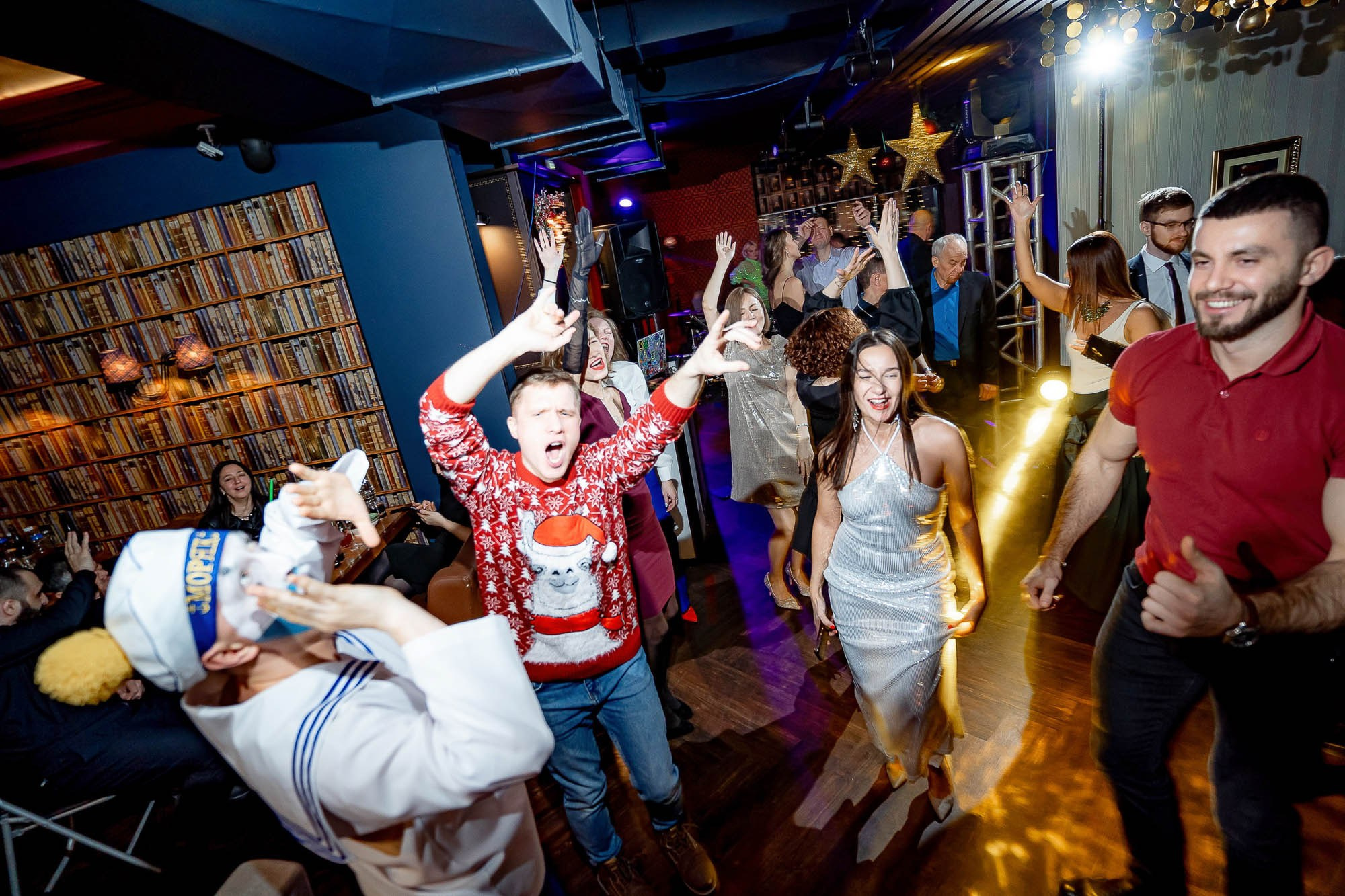 Новый год 2024 в Peoples. Сергей Кошкин. Репортажная и ивент-фотография в Сургуте