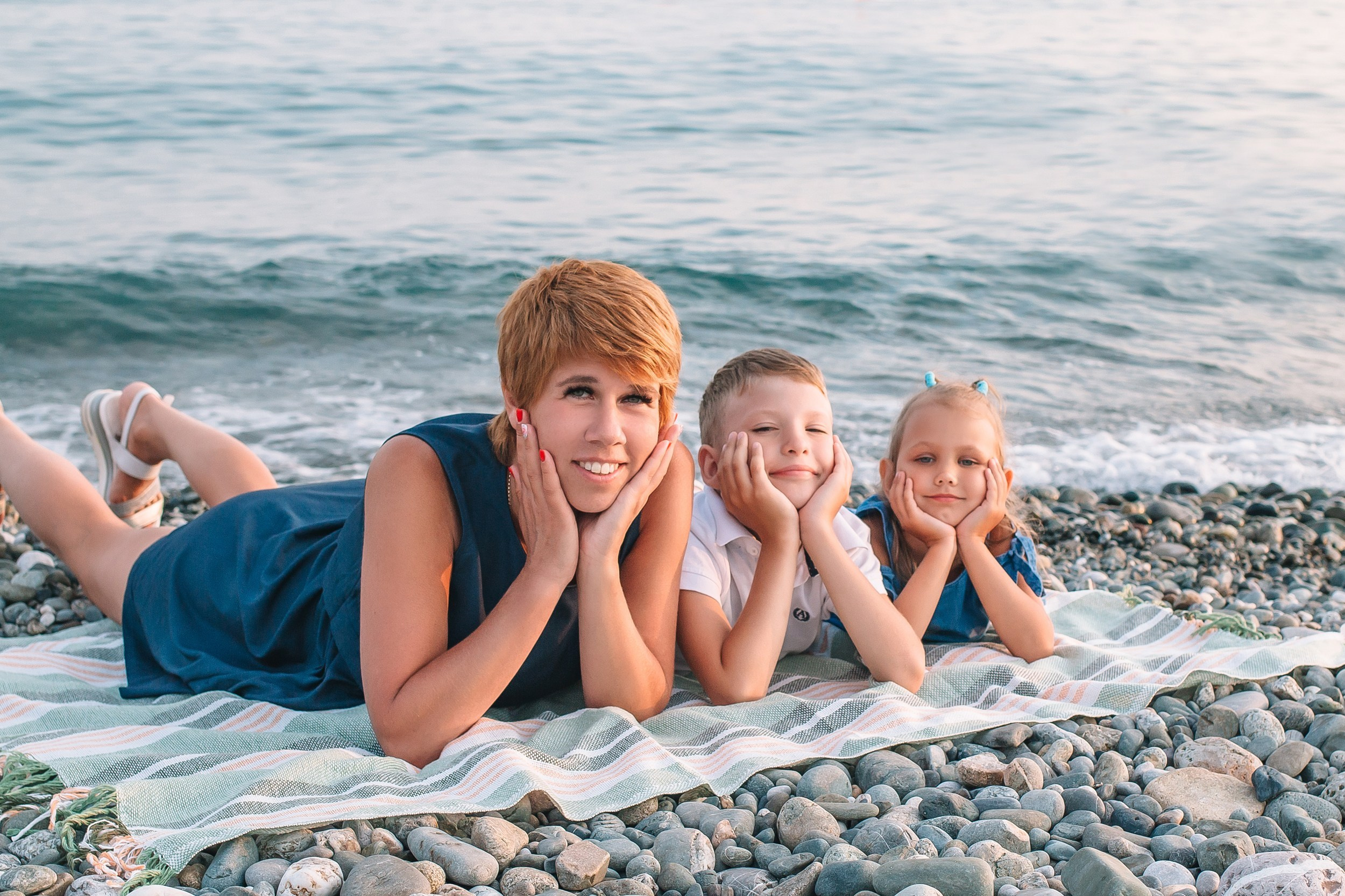 Семейная фотосессия на море в Адлере. Фотограф Сочи Адлер. Солькаева Анастасия