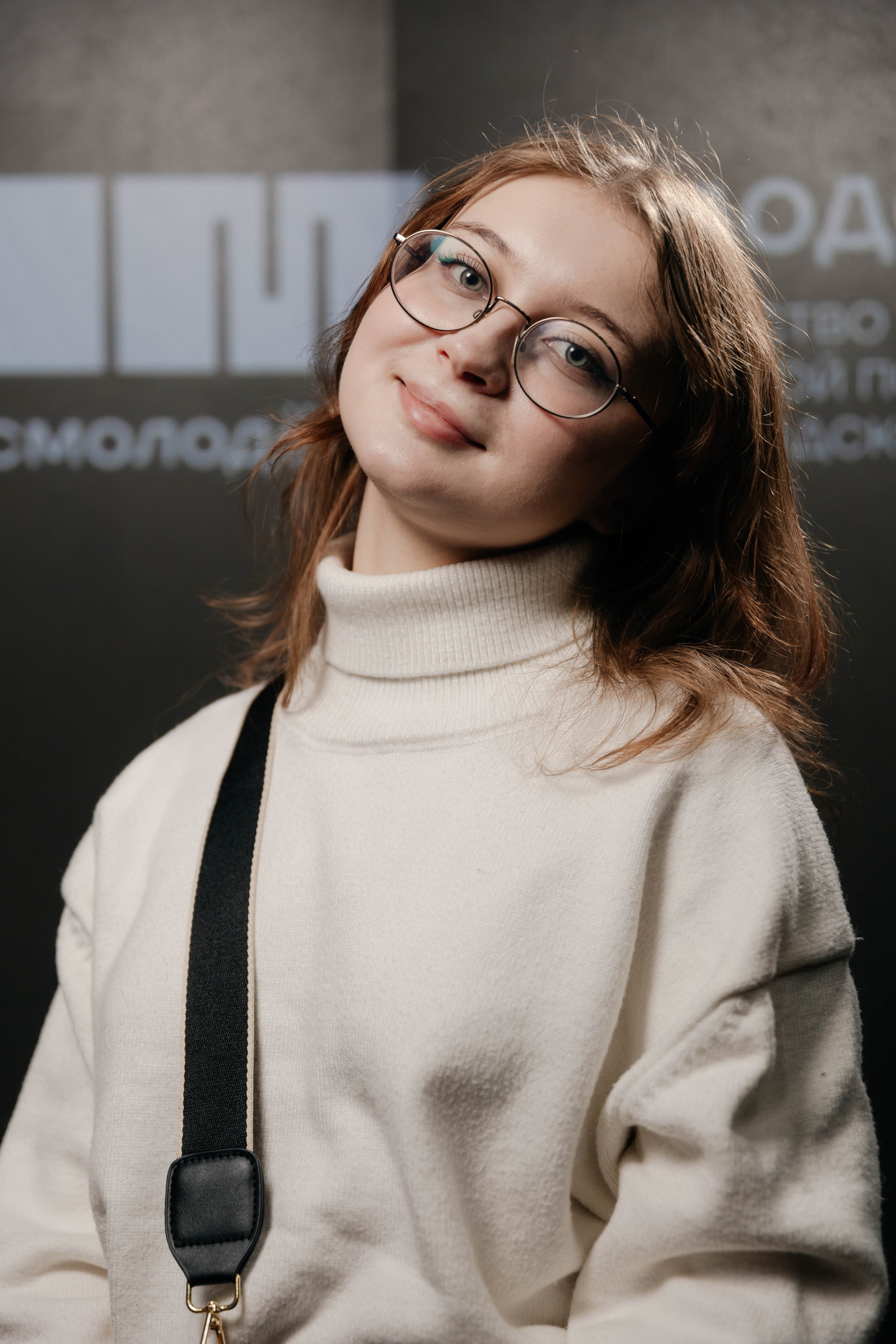 Портреты на выставке Россия проект ШУМ. Репортажный фотограф в Москве Лера Зиновьева