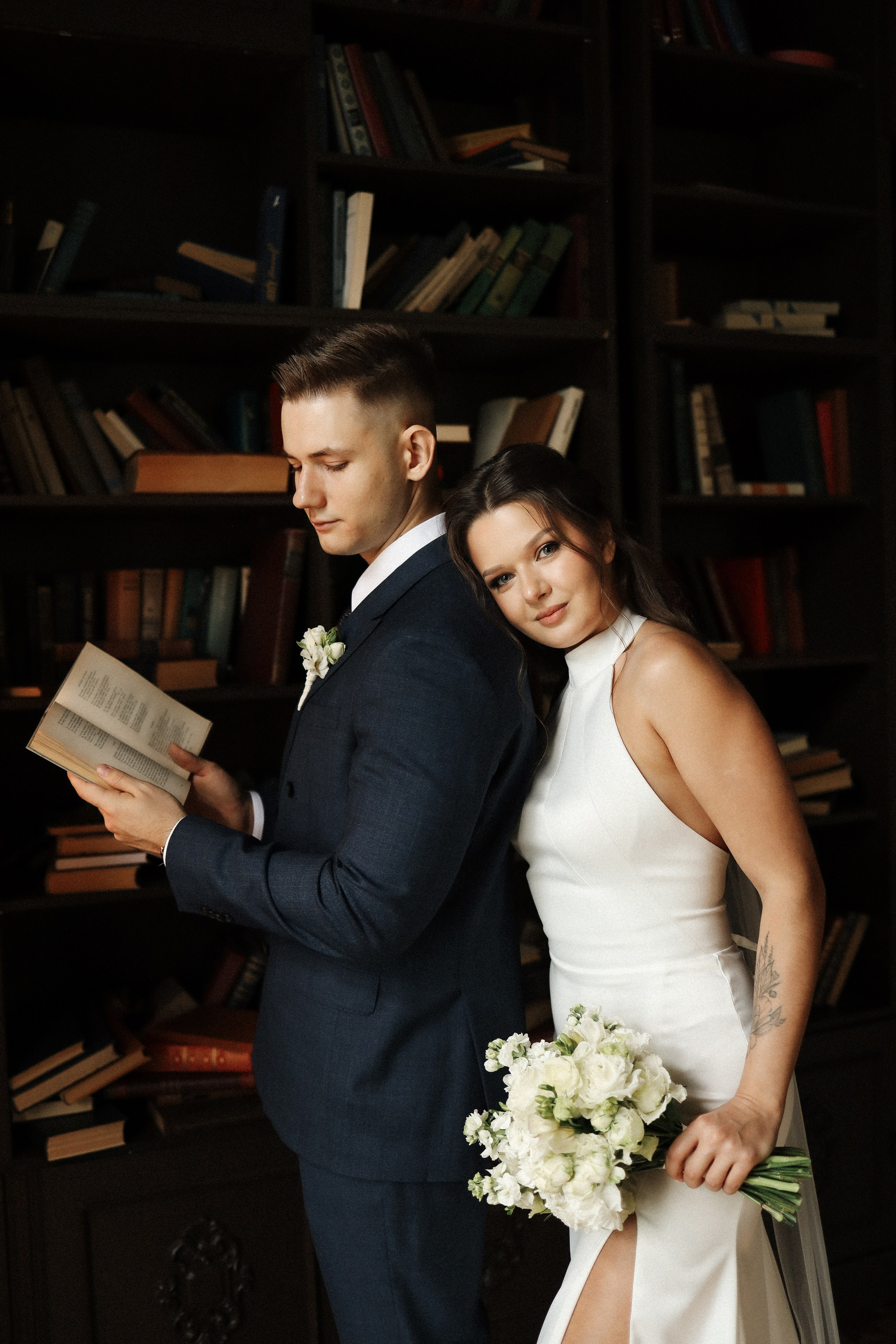 М. + В. Таганский загс, студийная лавстори. Семейный и lovestory фотограф в Москве Светлана Коняхина