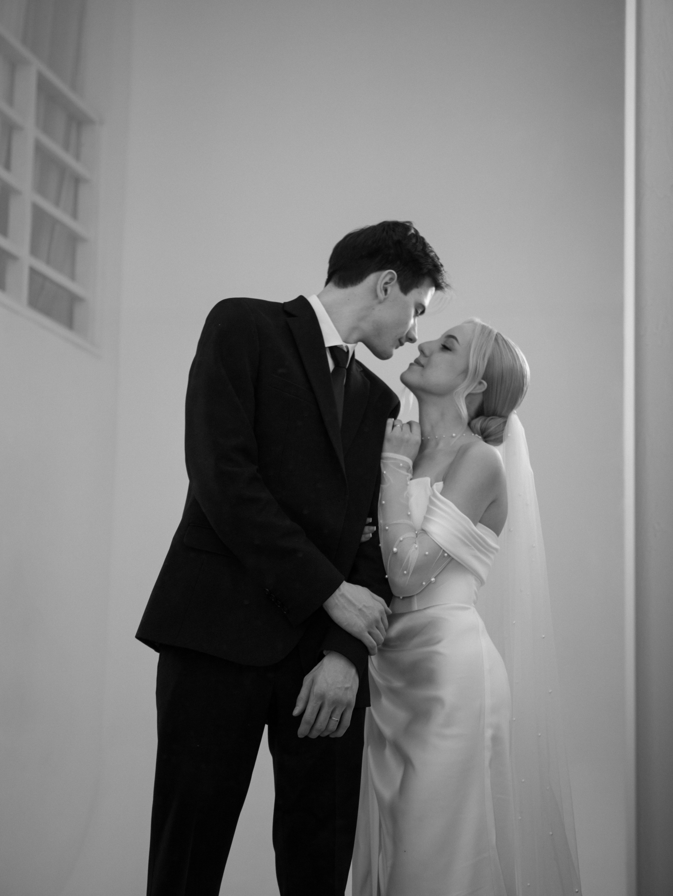 Илья&София (ЗАГС, прогулка, фотостудия). Свадебный и семейный фотограф в Москве Мила Широких