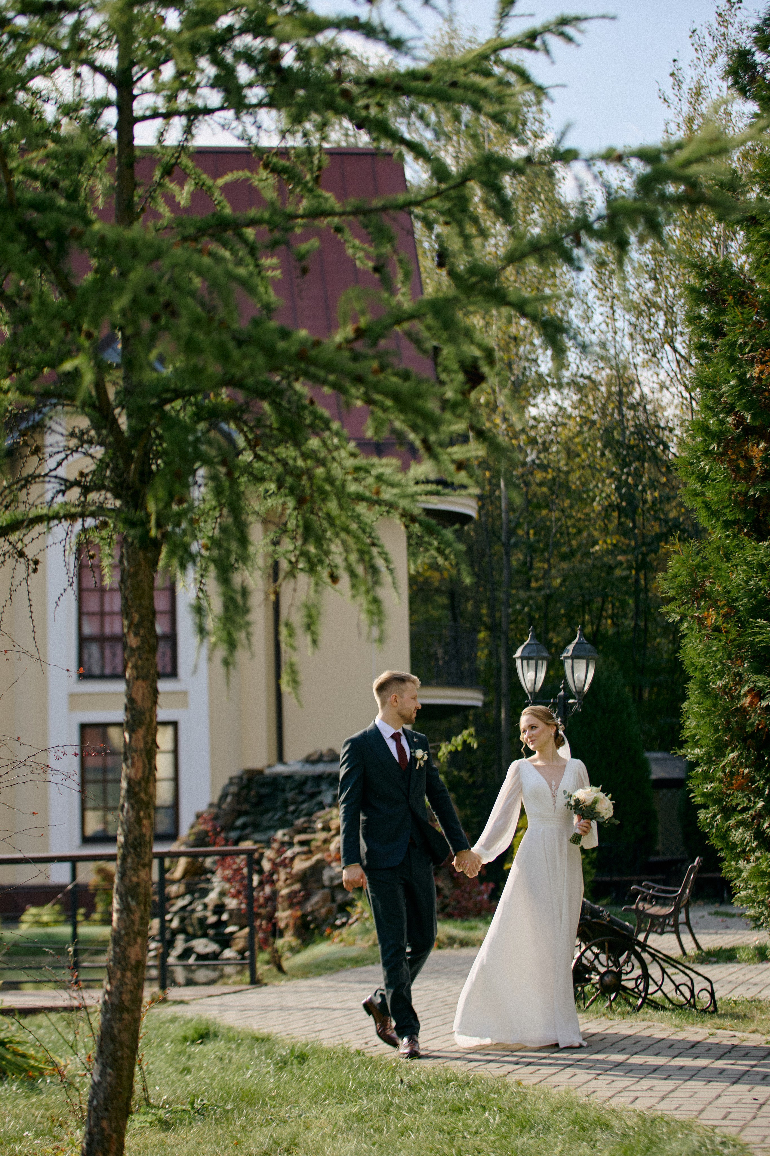 Свадебная фотосъемка в Москве | Волшебные кадры вашего идеального дня. Контентный и репортажный фотограф Виталий Кулешов | Москва